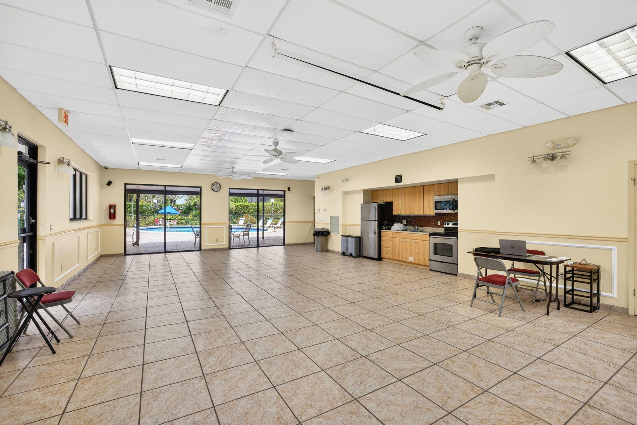 1410 Sheridan #19i, Hollywood FL 33020