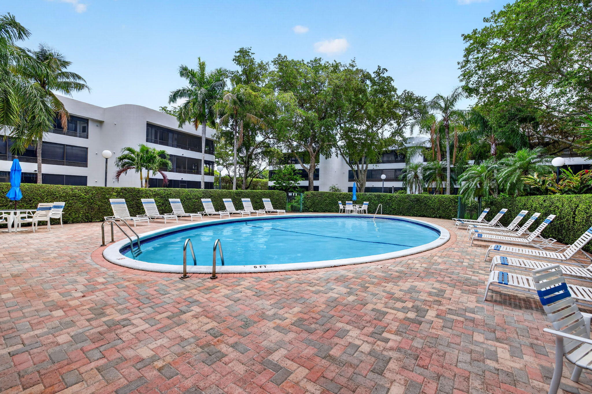 1410 Sheridan #19i, Hollywood FL 33020