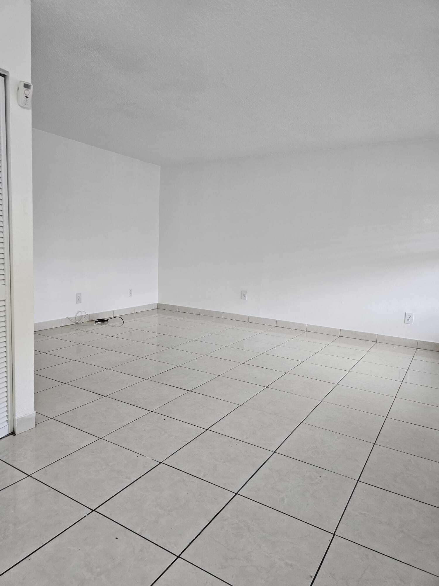 1201 SW 52nd #202-2, North Lauderdale FL 33068