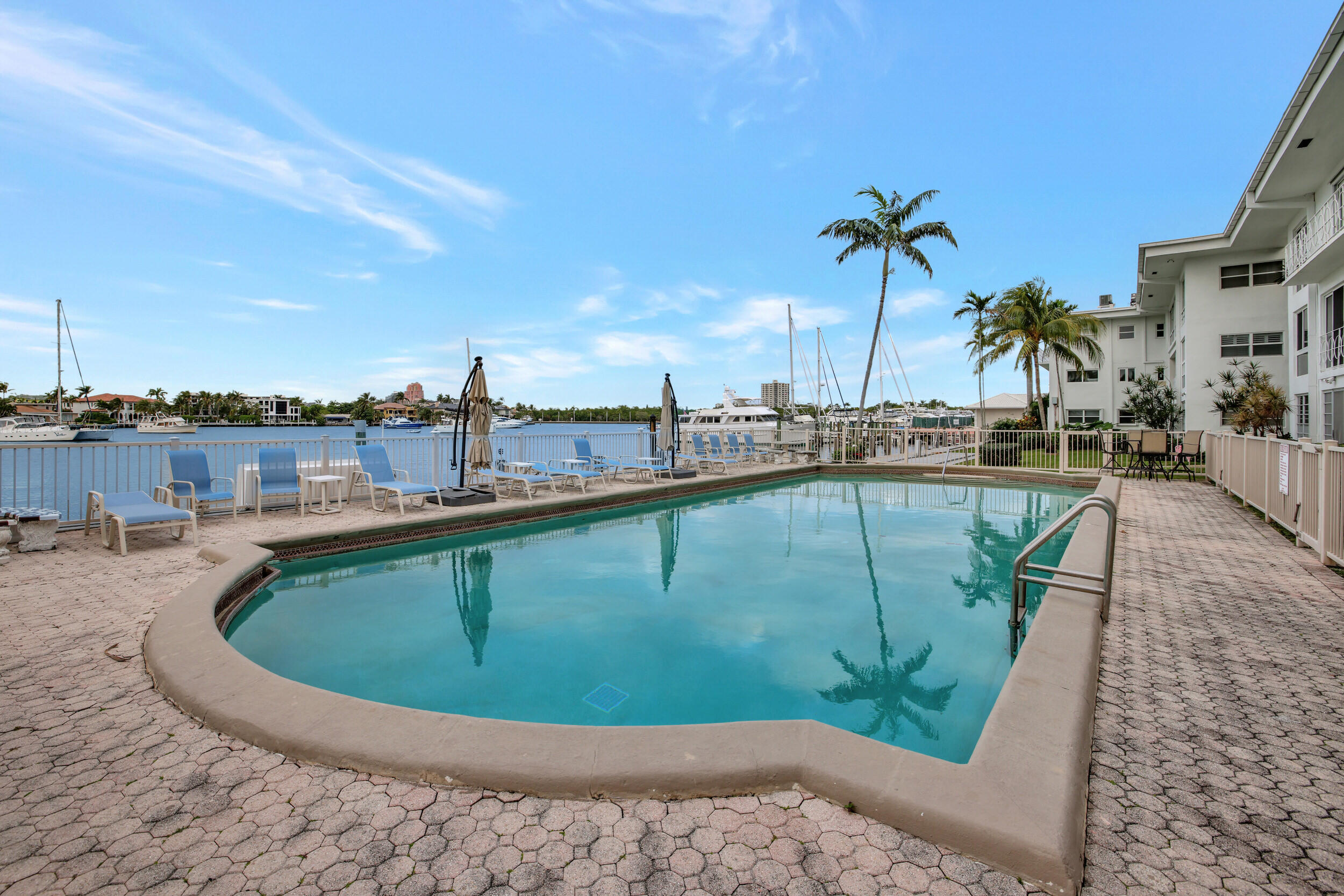 2727 Yacht Club #2a, Fort Lauderdale FL 33304