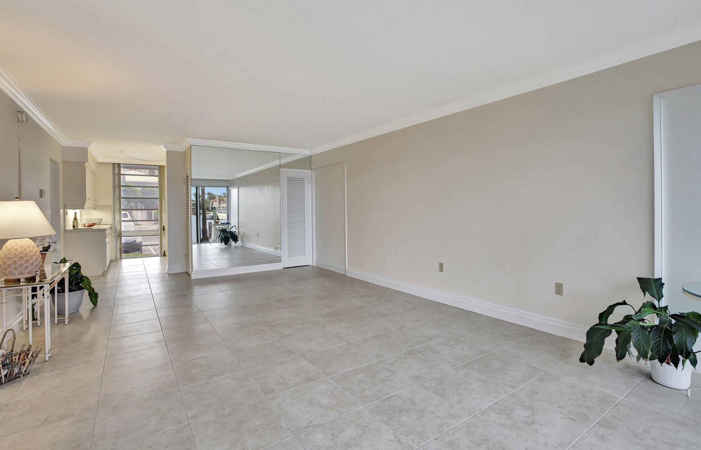 2727 Yacht Club #2a, Fort Lauderdale FL 33304