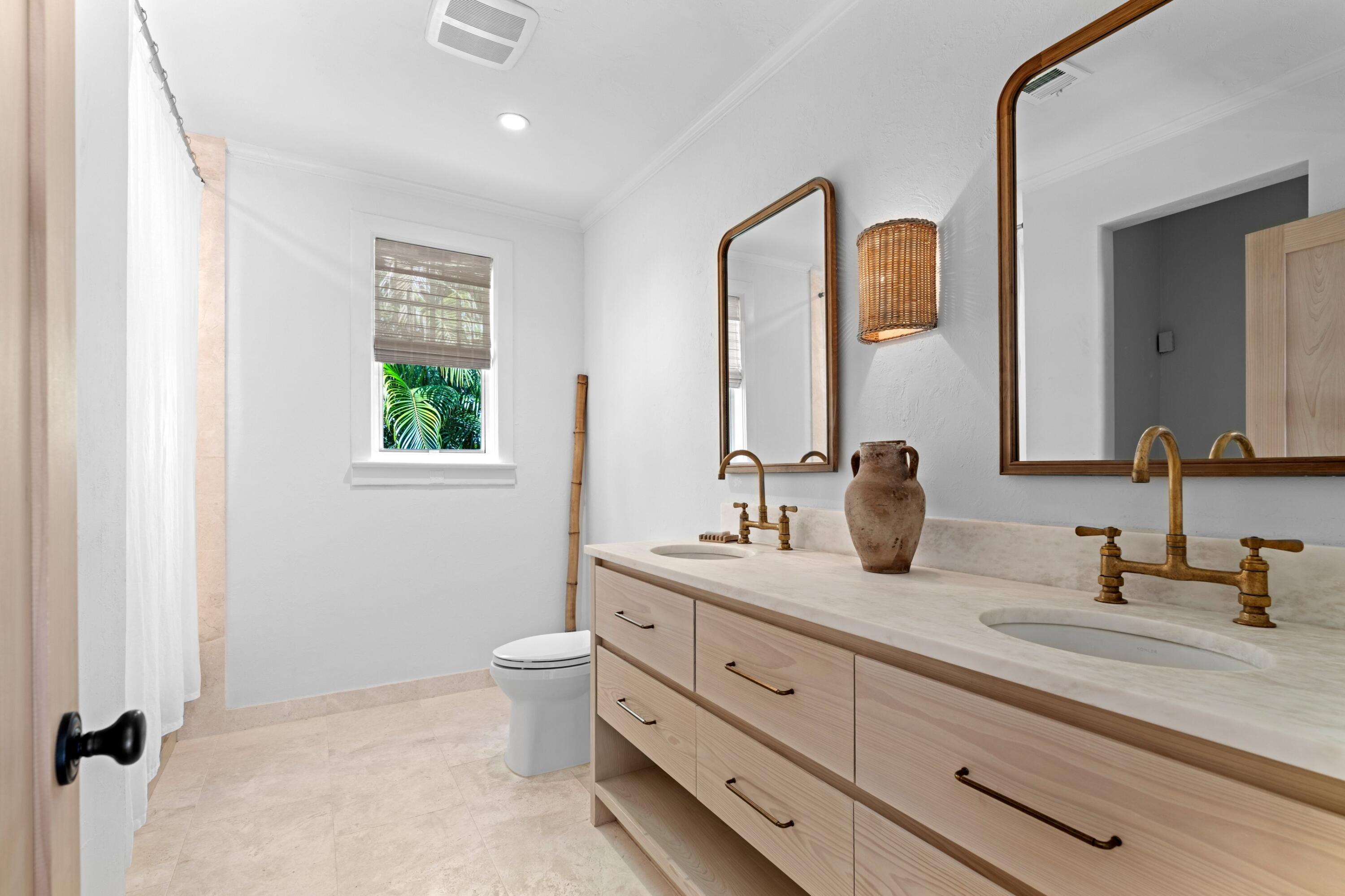 746 Upland, West Palm Beach FL 33401