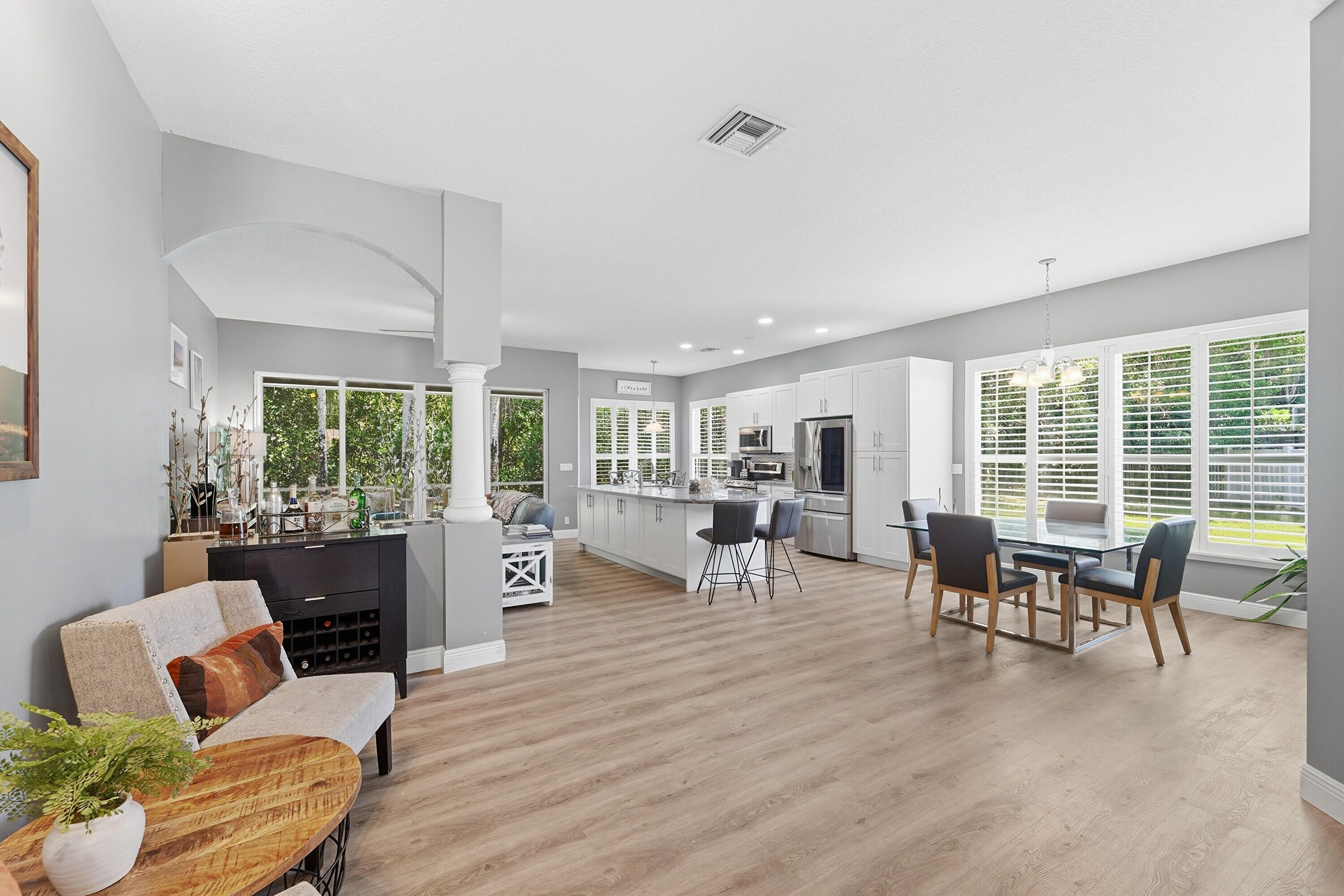 8815 Gibson Cay, West Palm Beach FL 33411