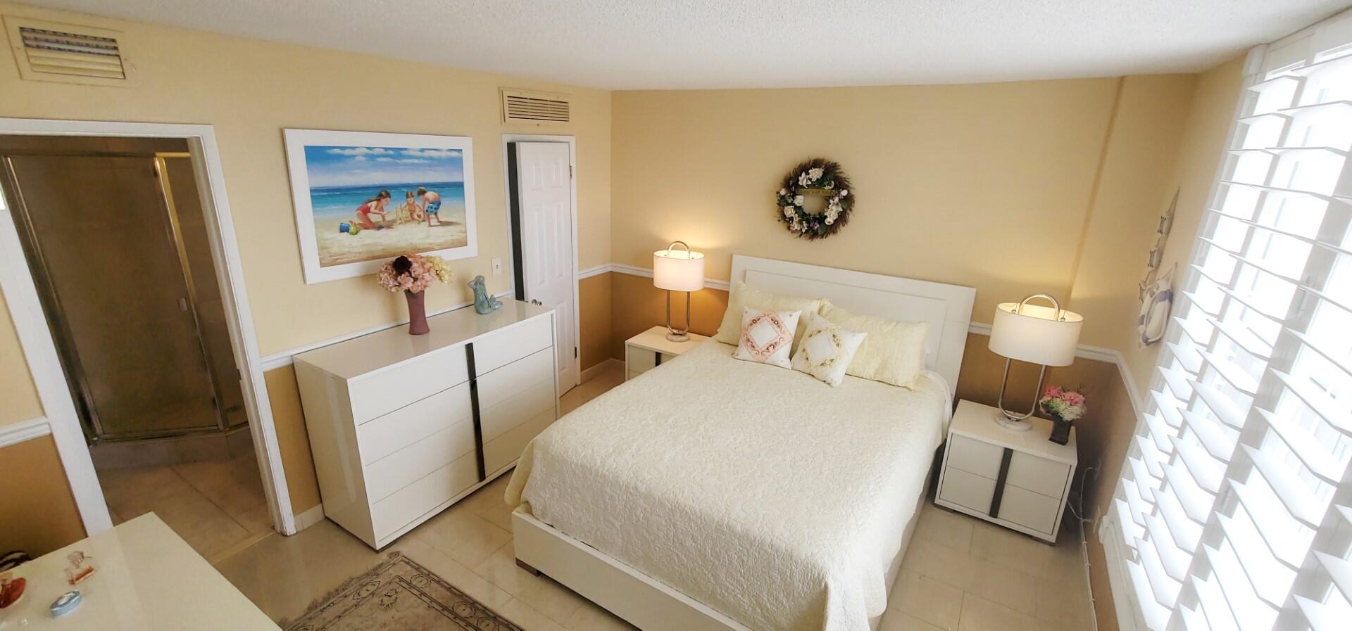 1051 Hillsboro Mile #407e, Hillsboro Beach FL 33062