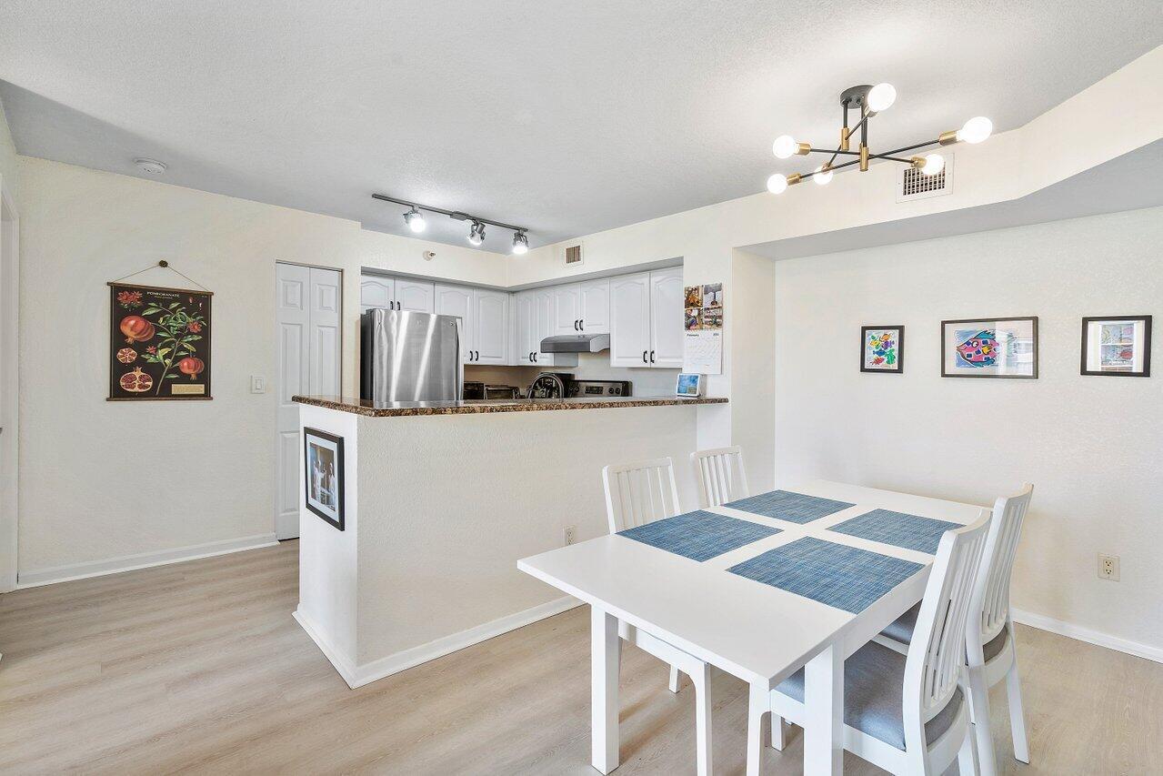 157 Yacht Club #206, Hypoluxo FL 33462