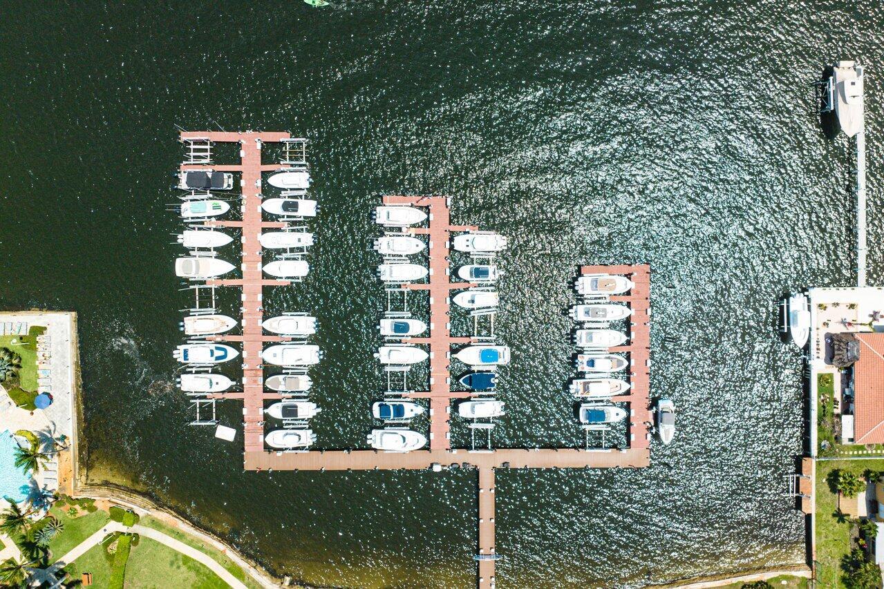 157 Yacht Club #206, Hypoluxo FL 33462
