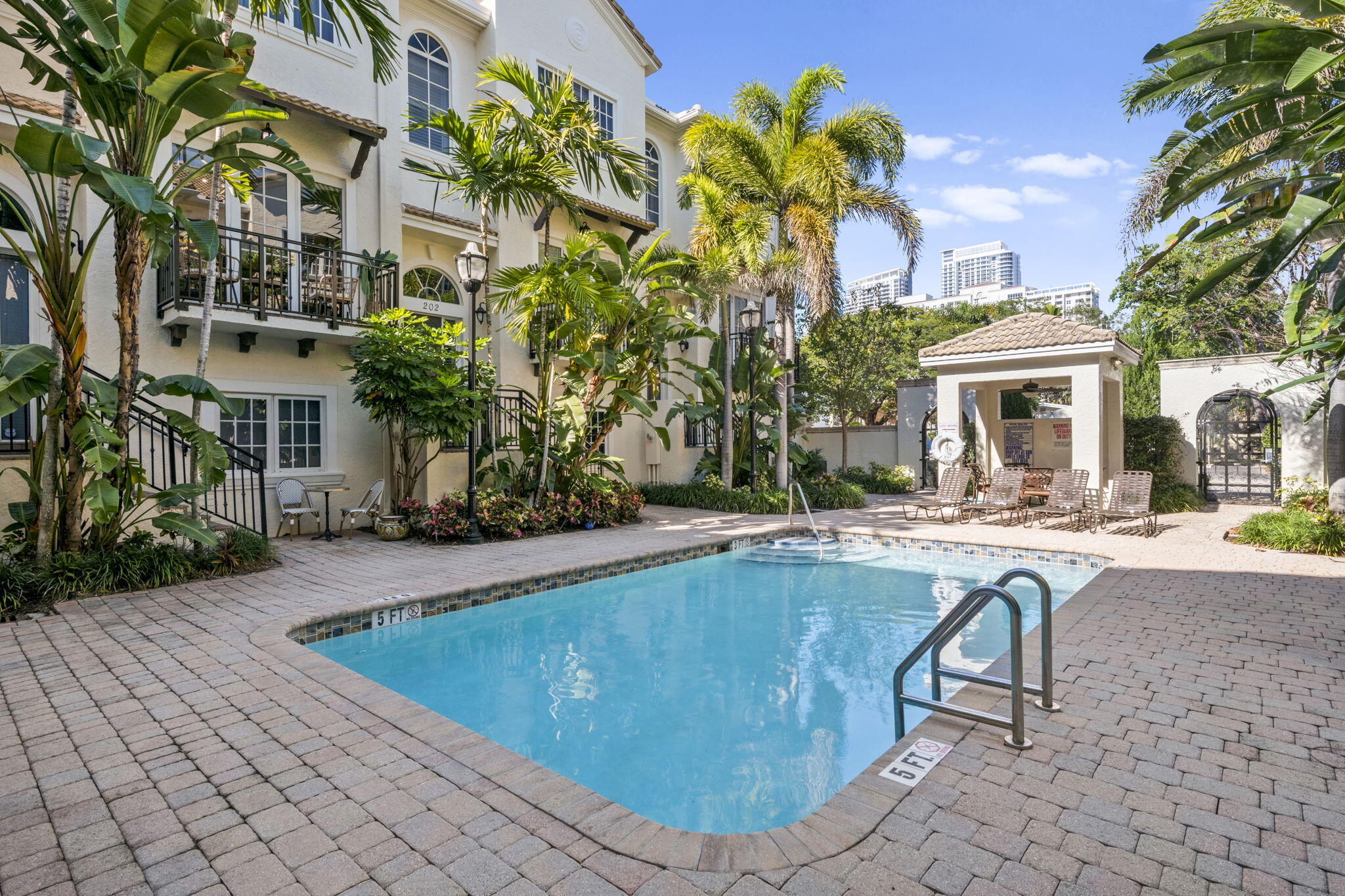500 SE 7th #105, Fort Lauderdale FL 33301