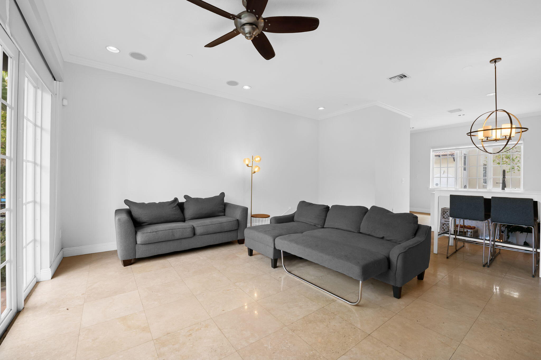 500 SE 7th #105, Fort Lauderdale FL 33301