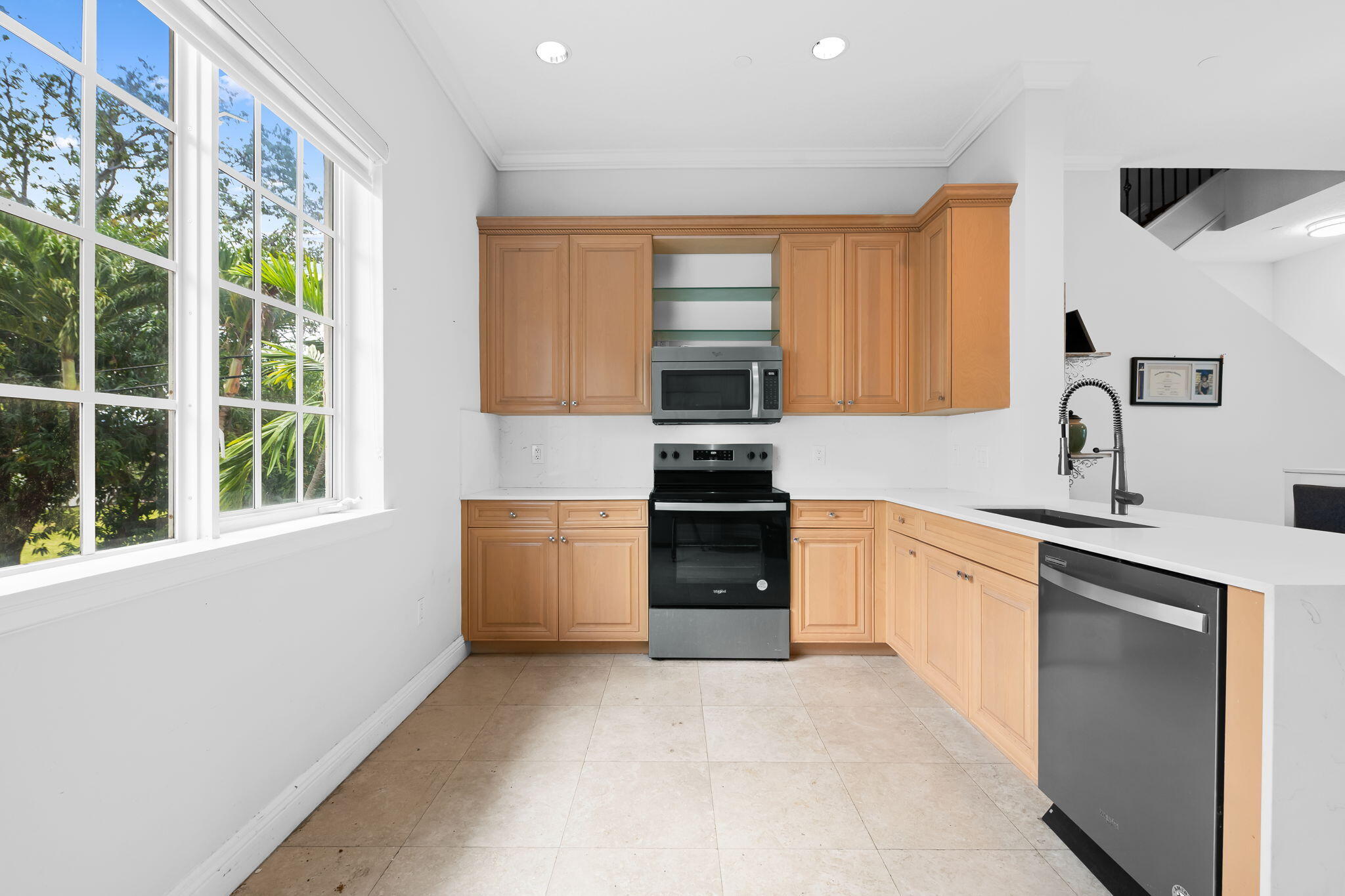 500 SE 7th #105, Fort Lauderdale FL 33301