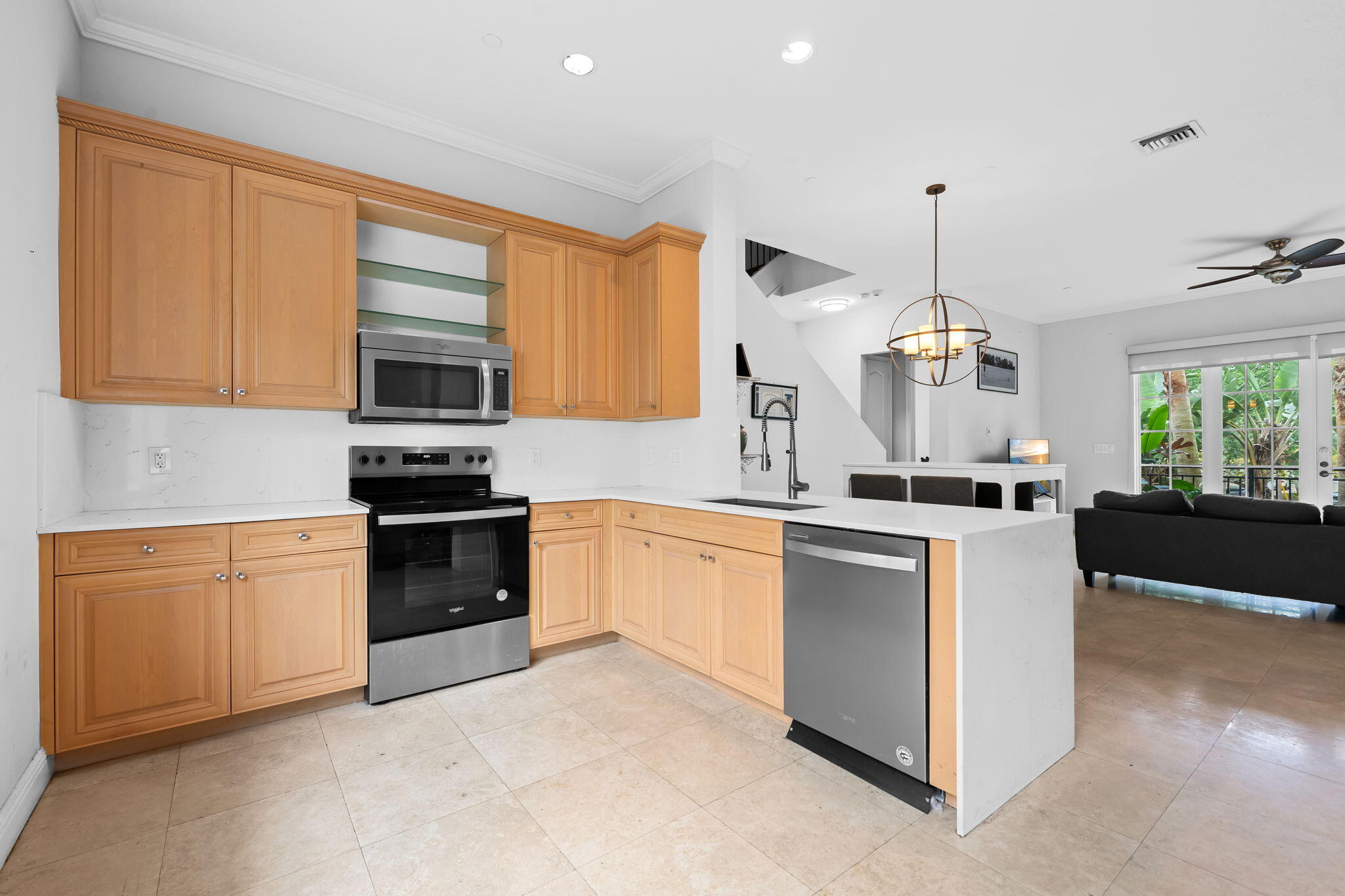 500 SE 7th #105, Fort Lauderdale FL 33301