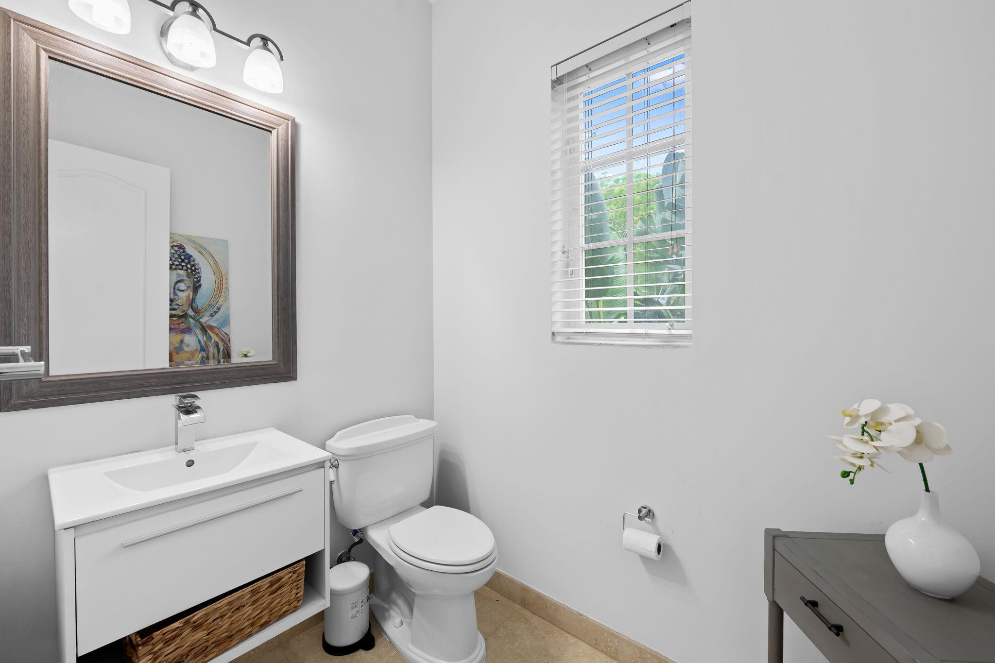 500 SE 7th #105, Fort Lauderdale FL 33301