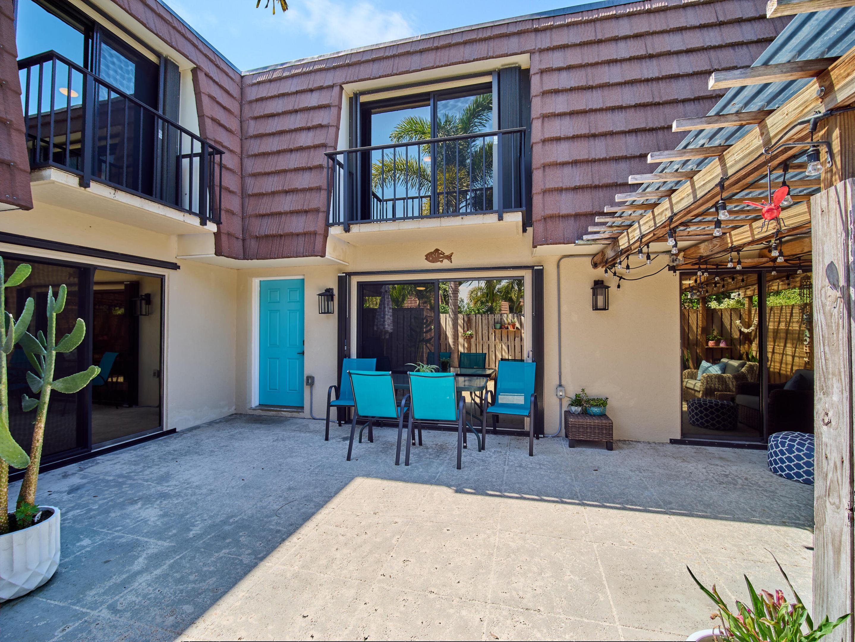 803 8th, Palm Beach Gardens FL 33418
