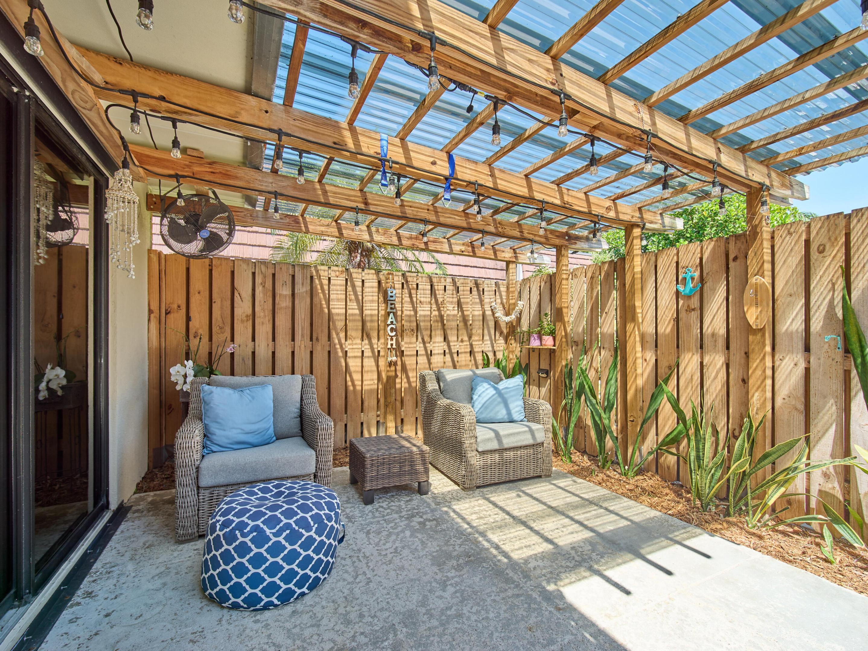 803 8th, Palm Beach Gardens FL 33418