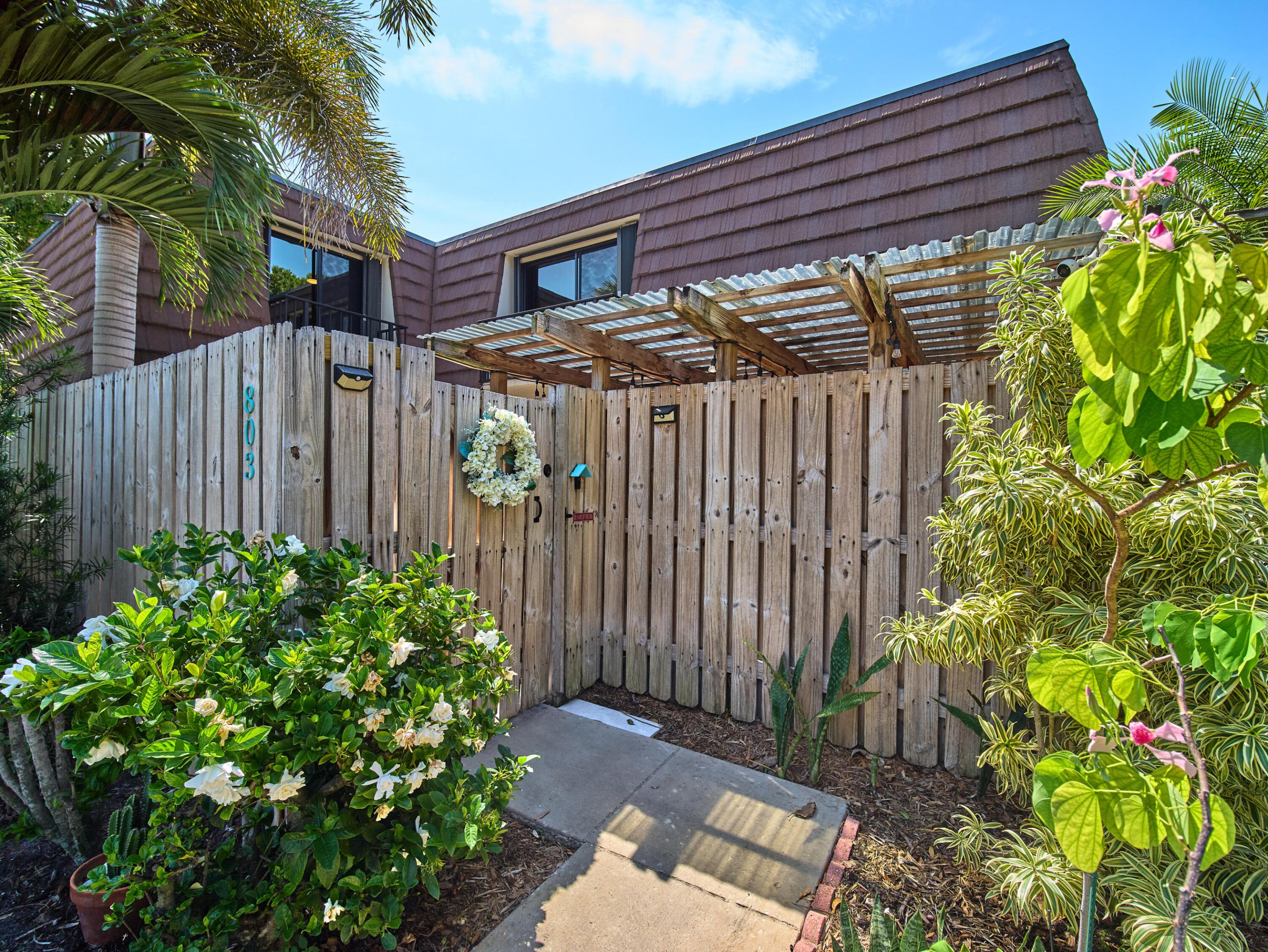 803 8th, Palm Beach Gardens FL 33418