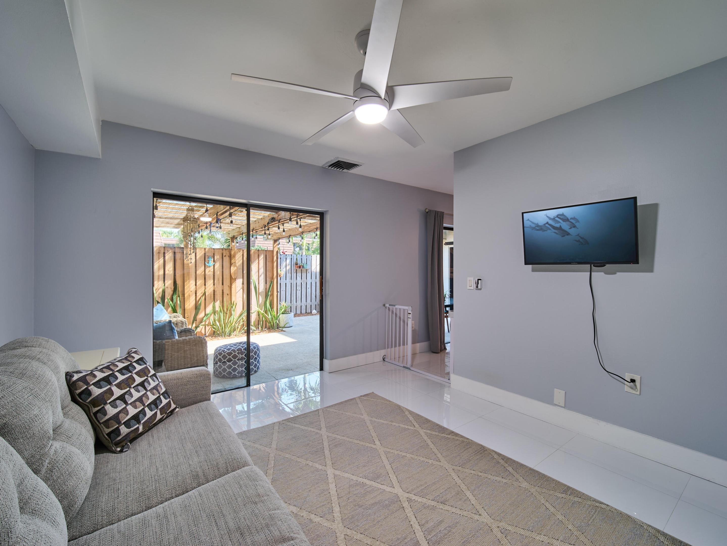 803 8th, Palm Beach Gardens FL 33418