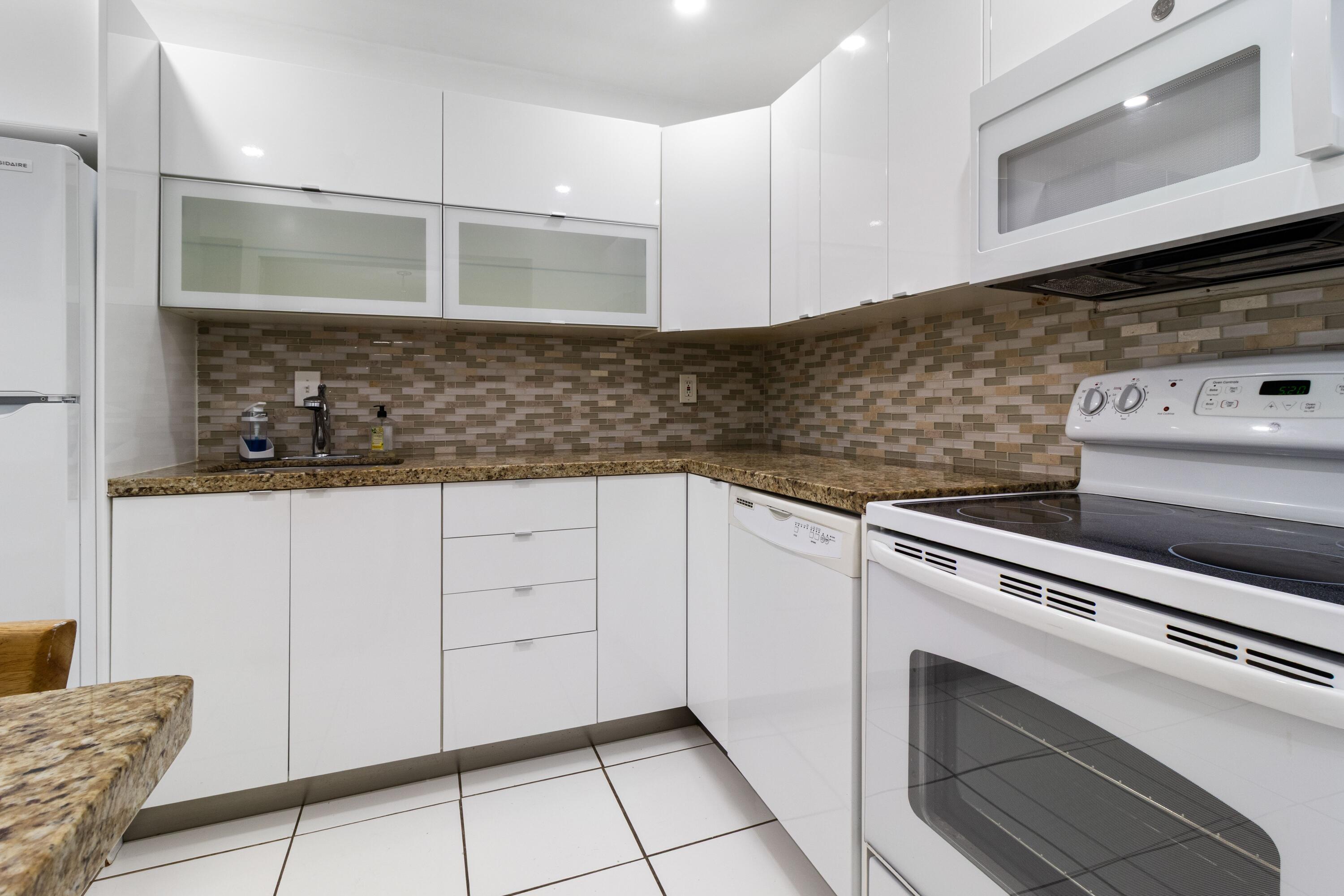 6447 Bay Club #2, Fort Lauderdale FL 33308