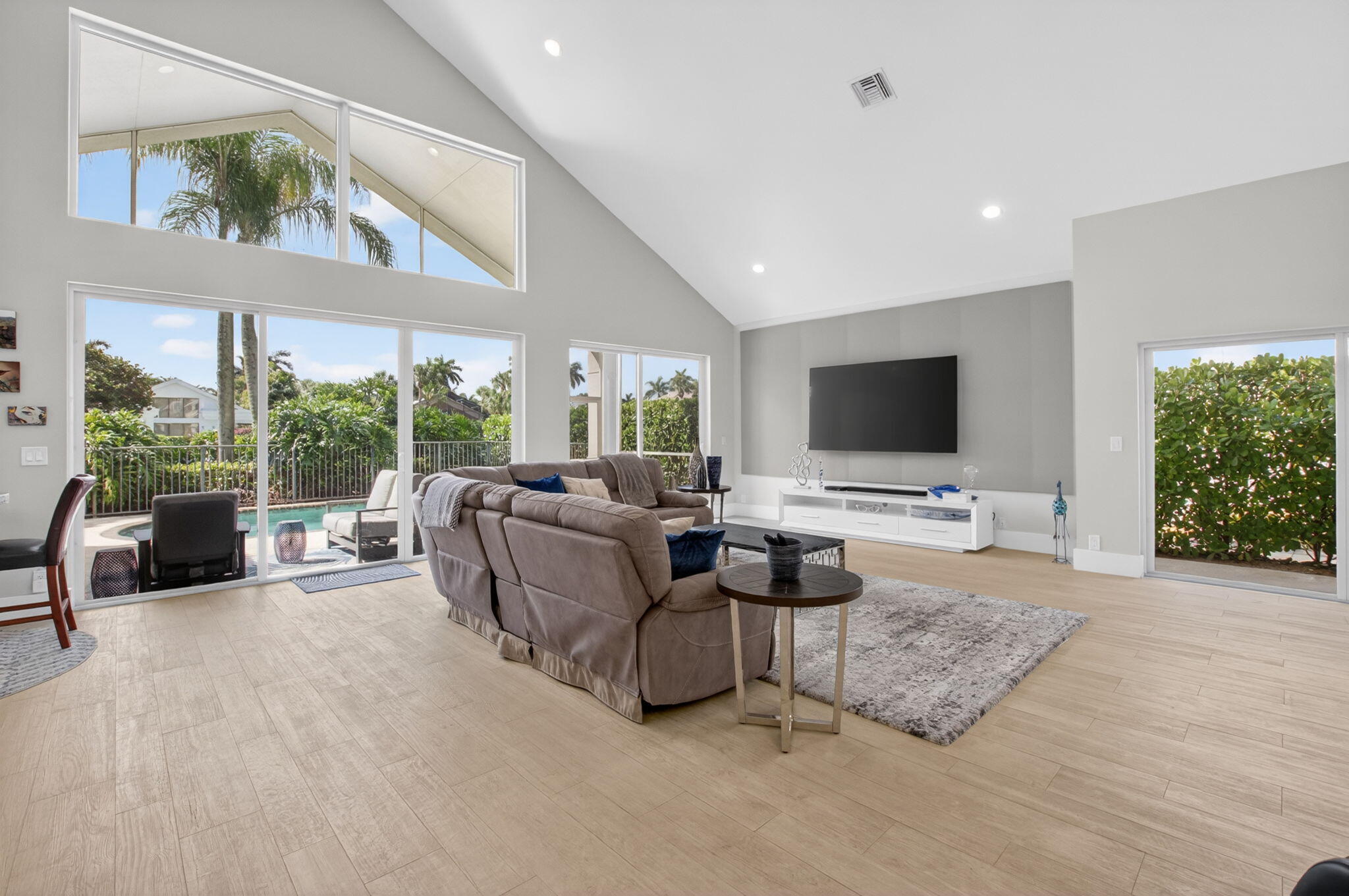 17320 Loch Lomond, Boca Raton FL 33496