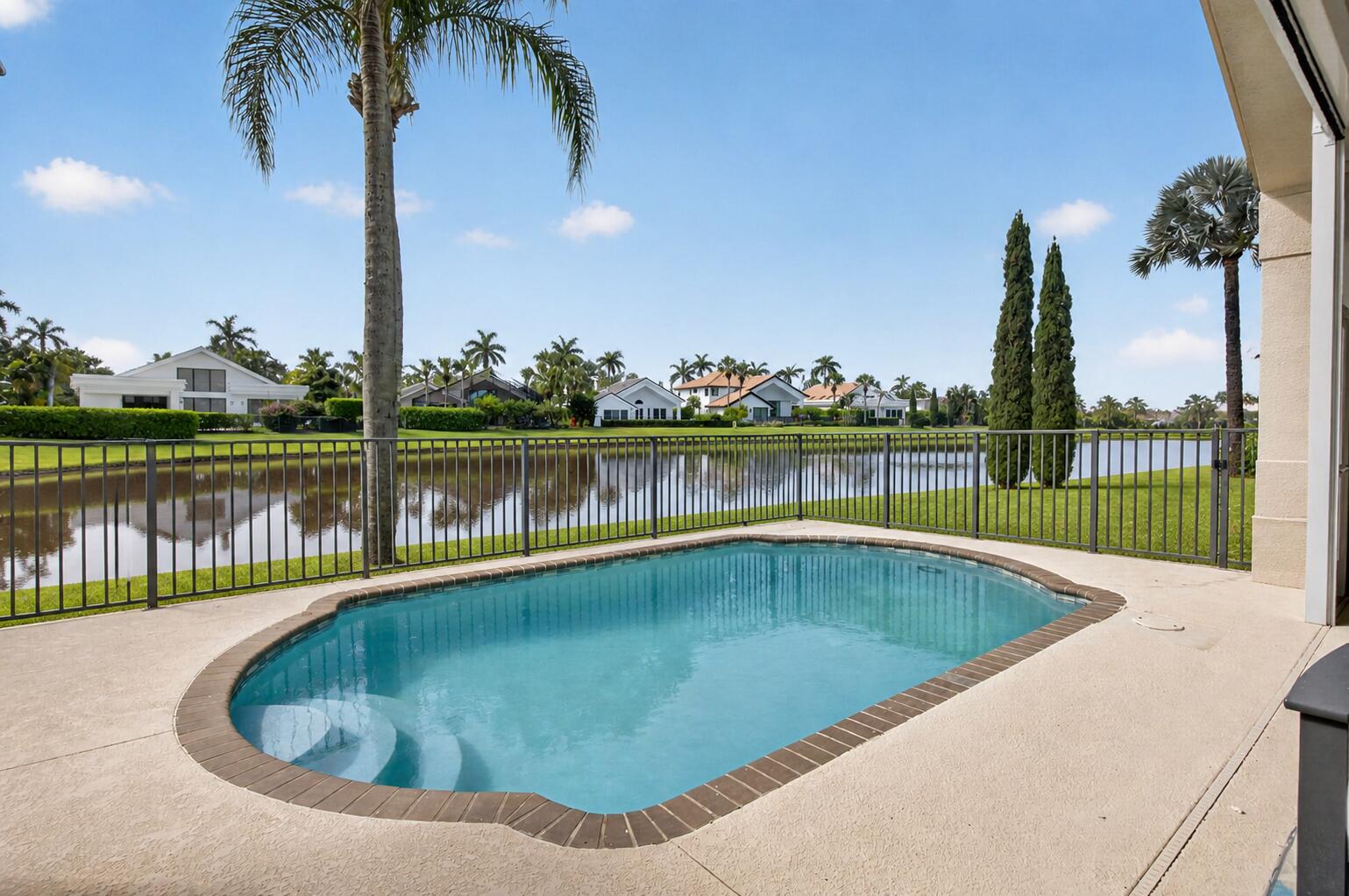 17320 Loch Lomond, Boca Raton FL 33496