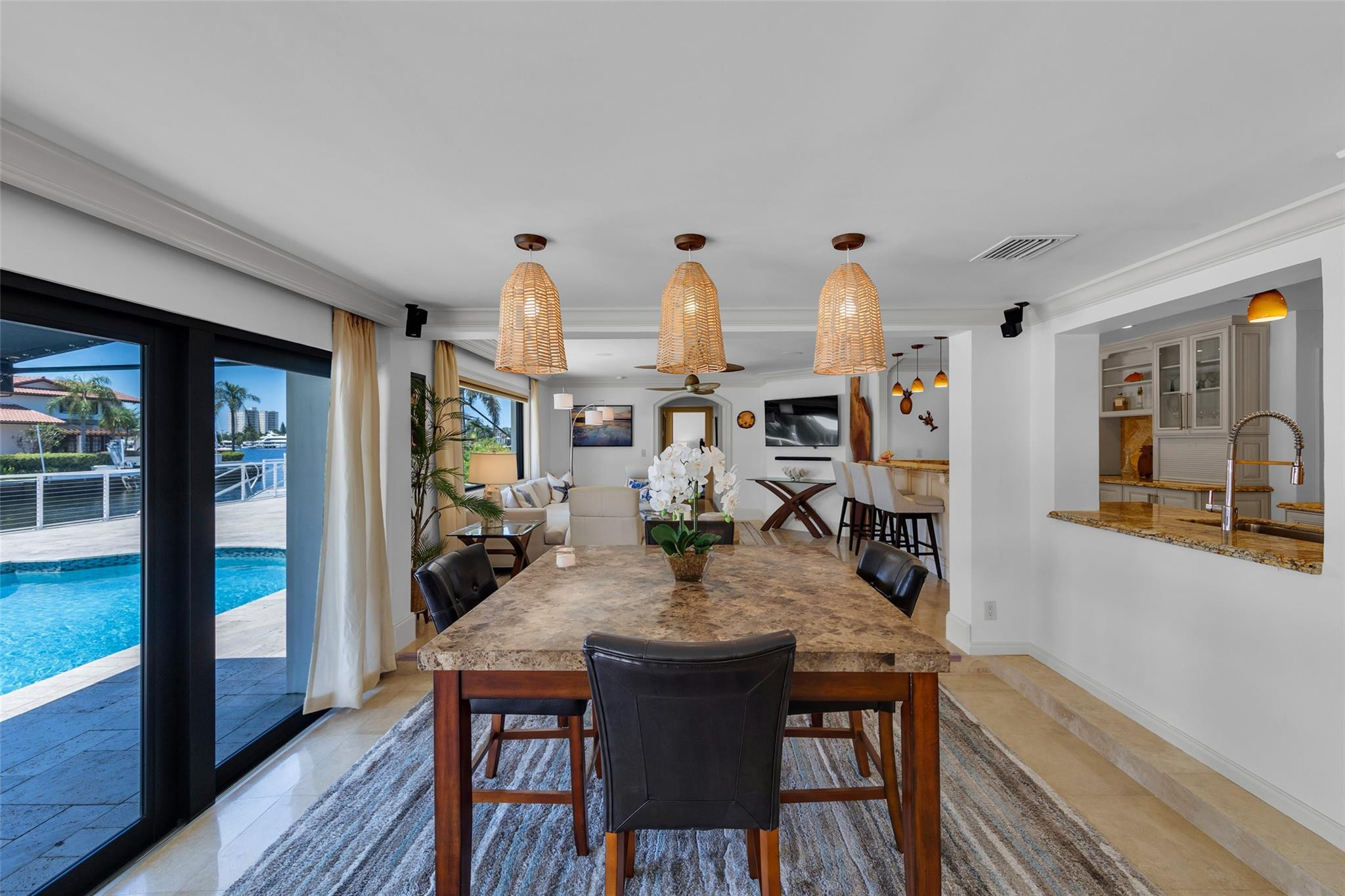 633 4th Key, Fort Lauderdale FL 33304