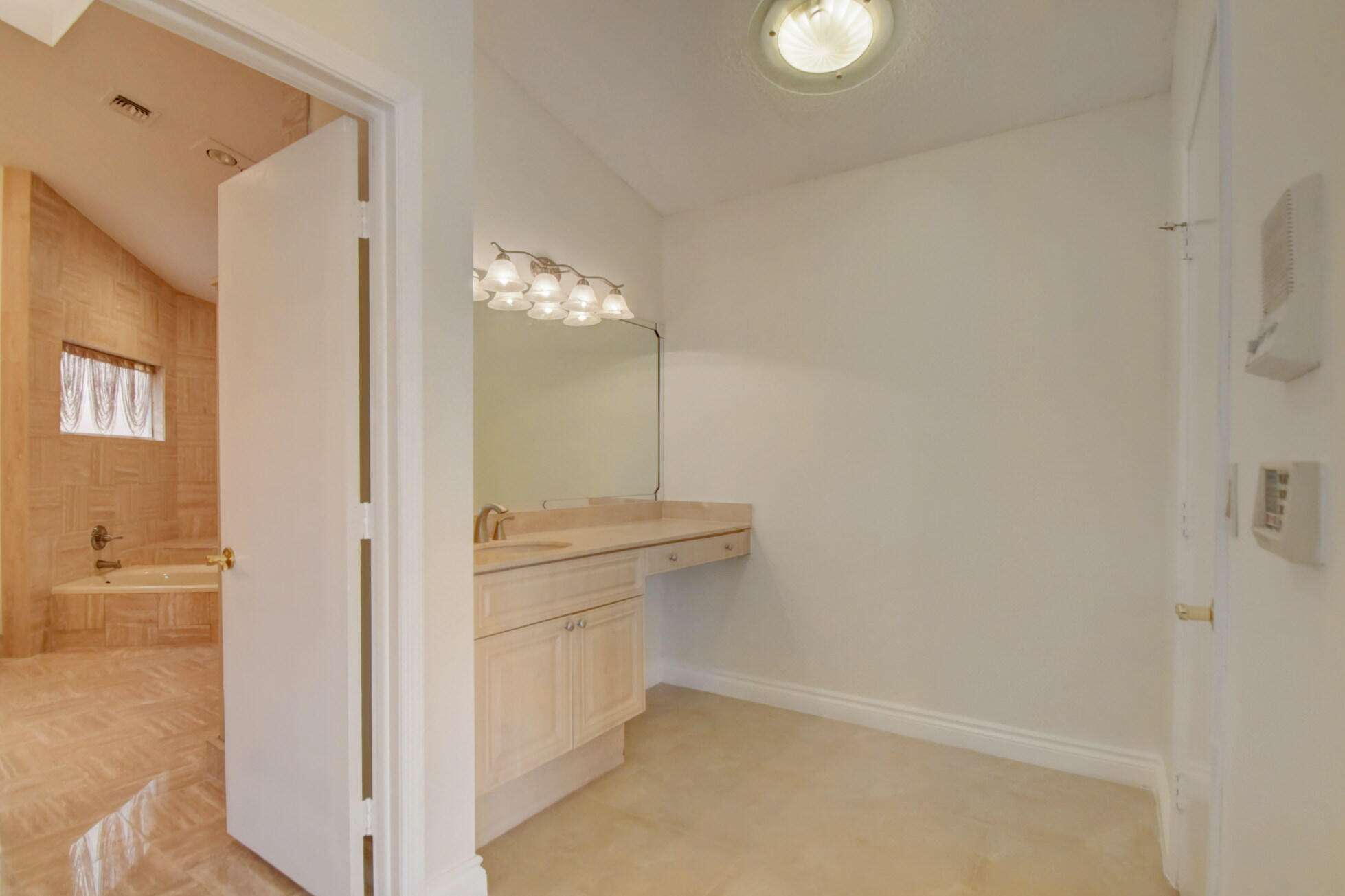 22595 Esplanada, Boca Raton FL 33433