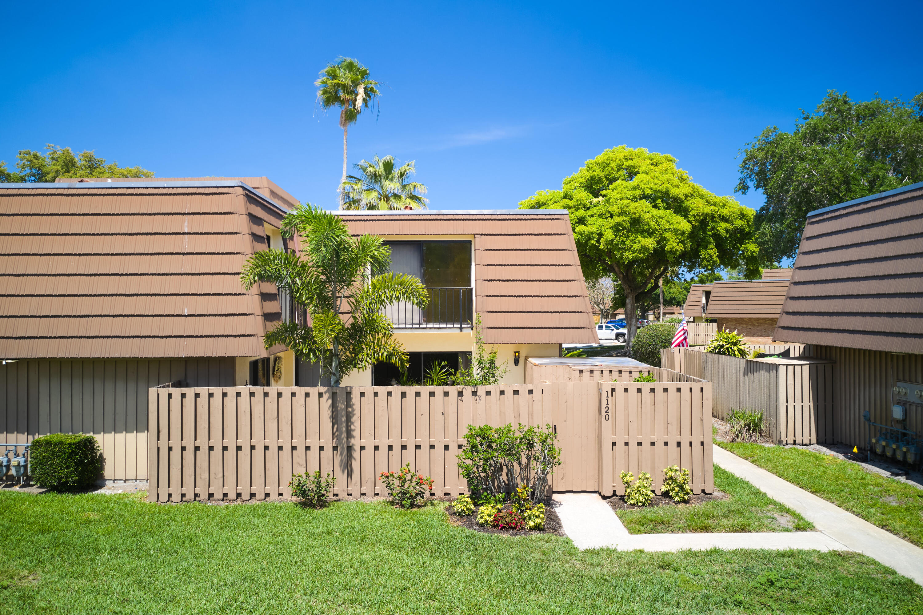 1120 11th, Palm Beach Gardens FL 33410