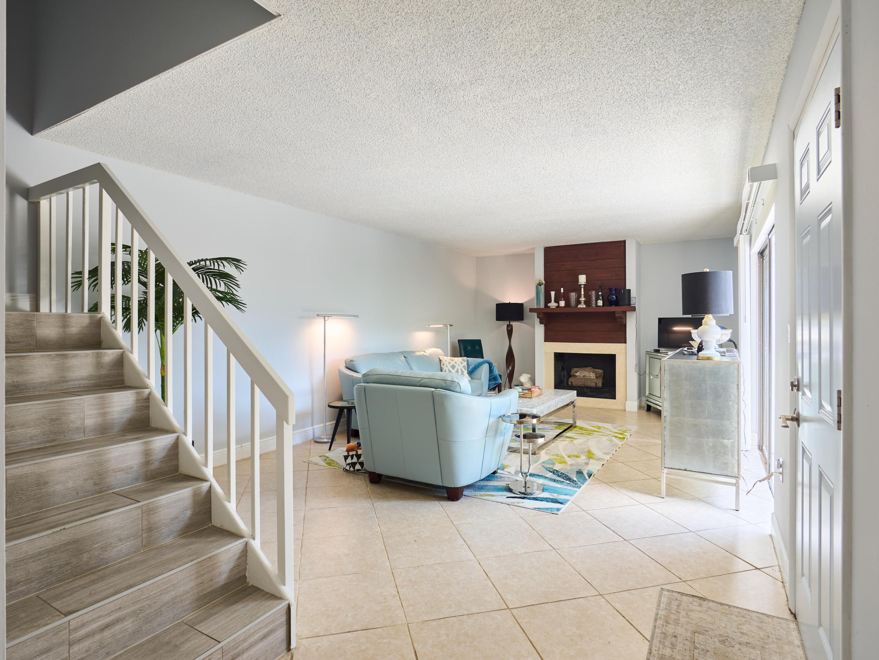 1120 11th, Palm Beach Gardens FL 33410