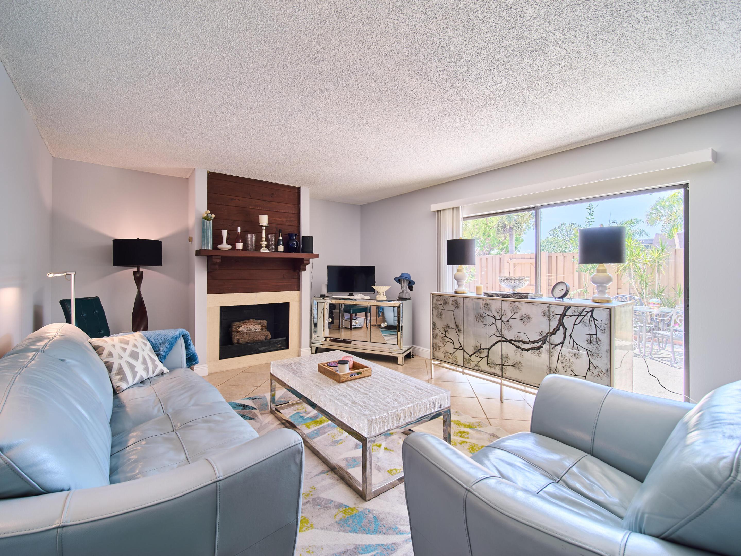 1120 11th, Palm Beach Gardens FL 33410