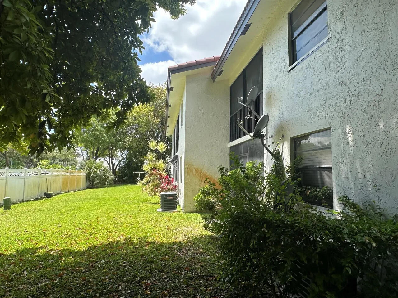 11676 NW 45th, Coral Springs FL 33065