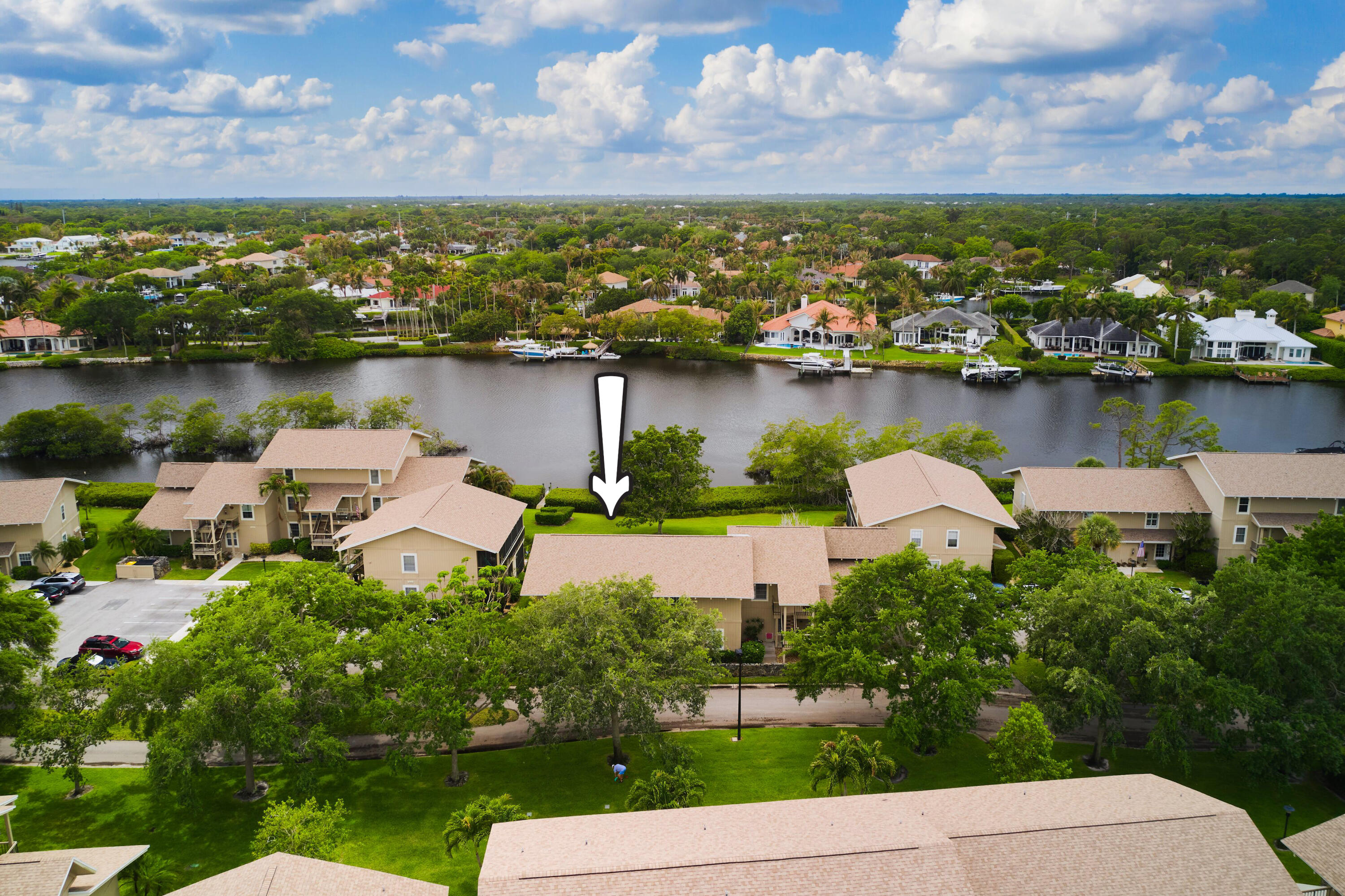 9130 SE Riverfront #J, Jupiter FL 33469