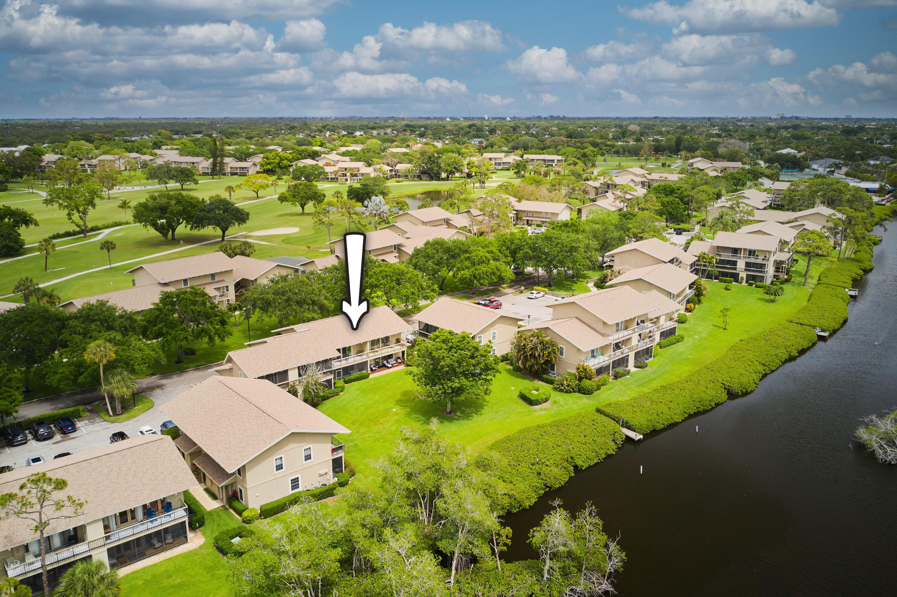 9130 SE Riverfront #J, Jupiter FL 33469