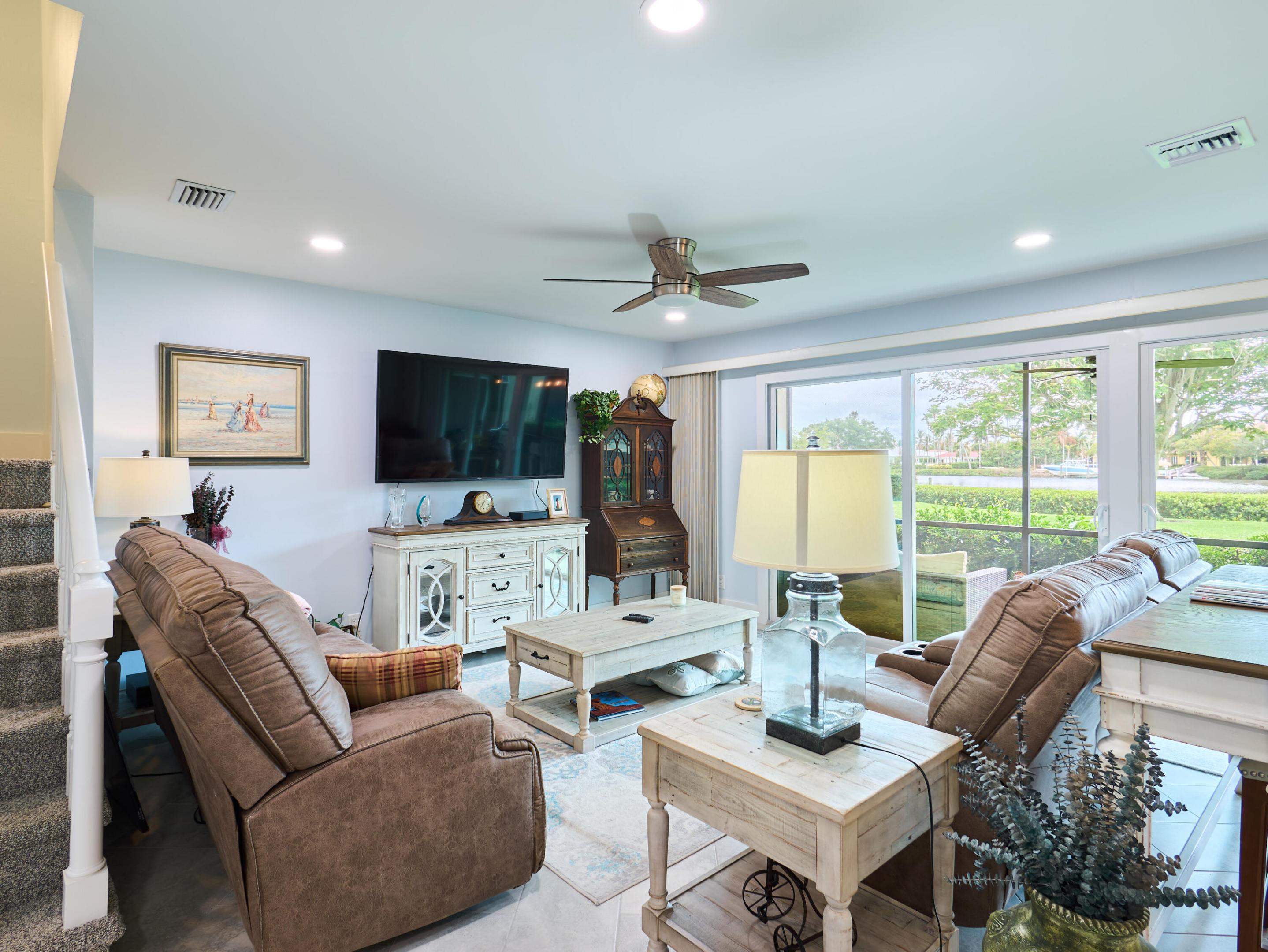 9130 SE Riverfront #J, Jupiter FL 33469