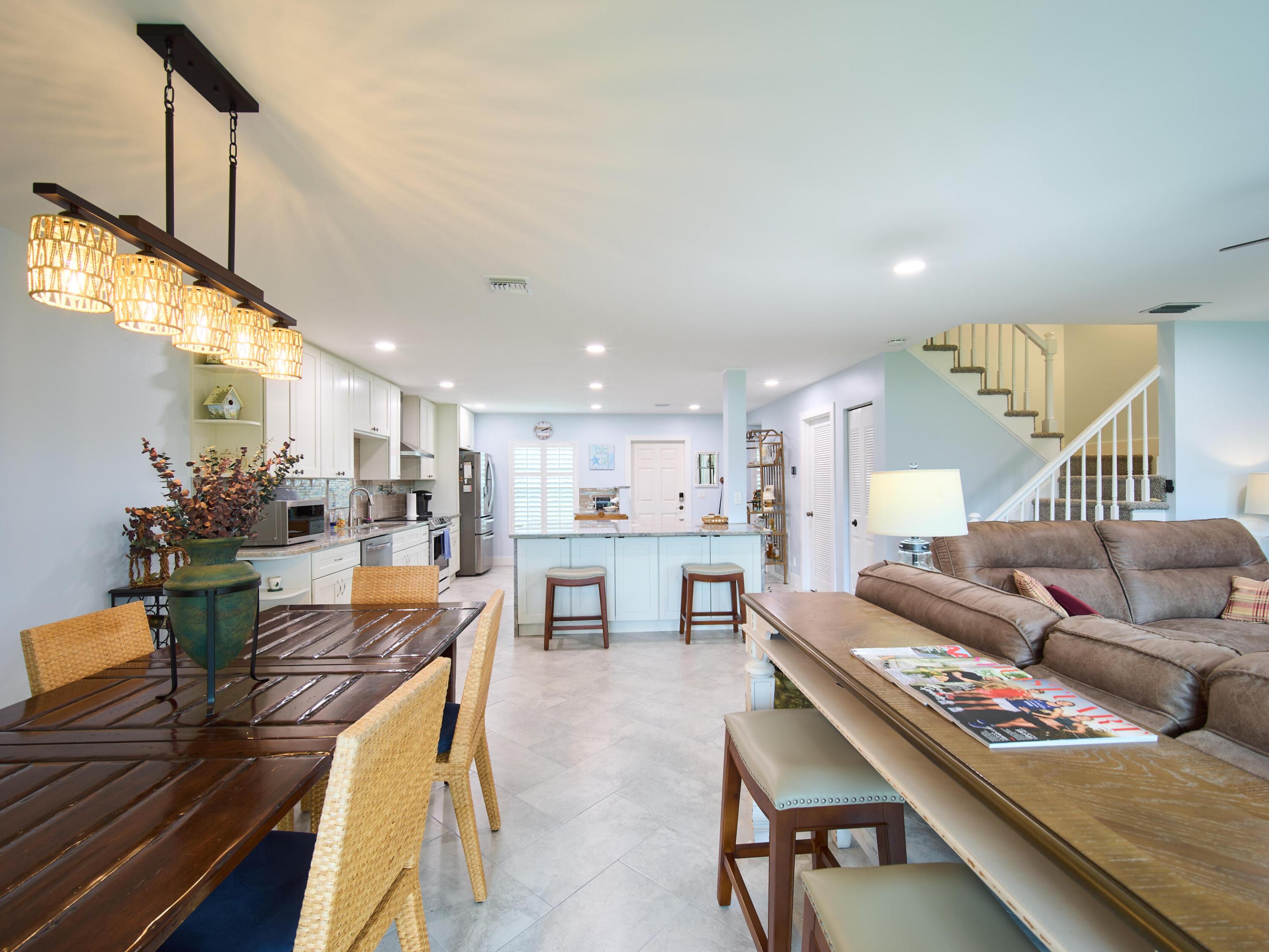 9130 SE Riverfront #J, Jupiter FL 33469