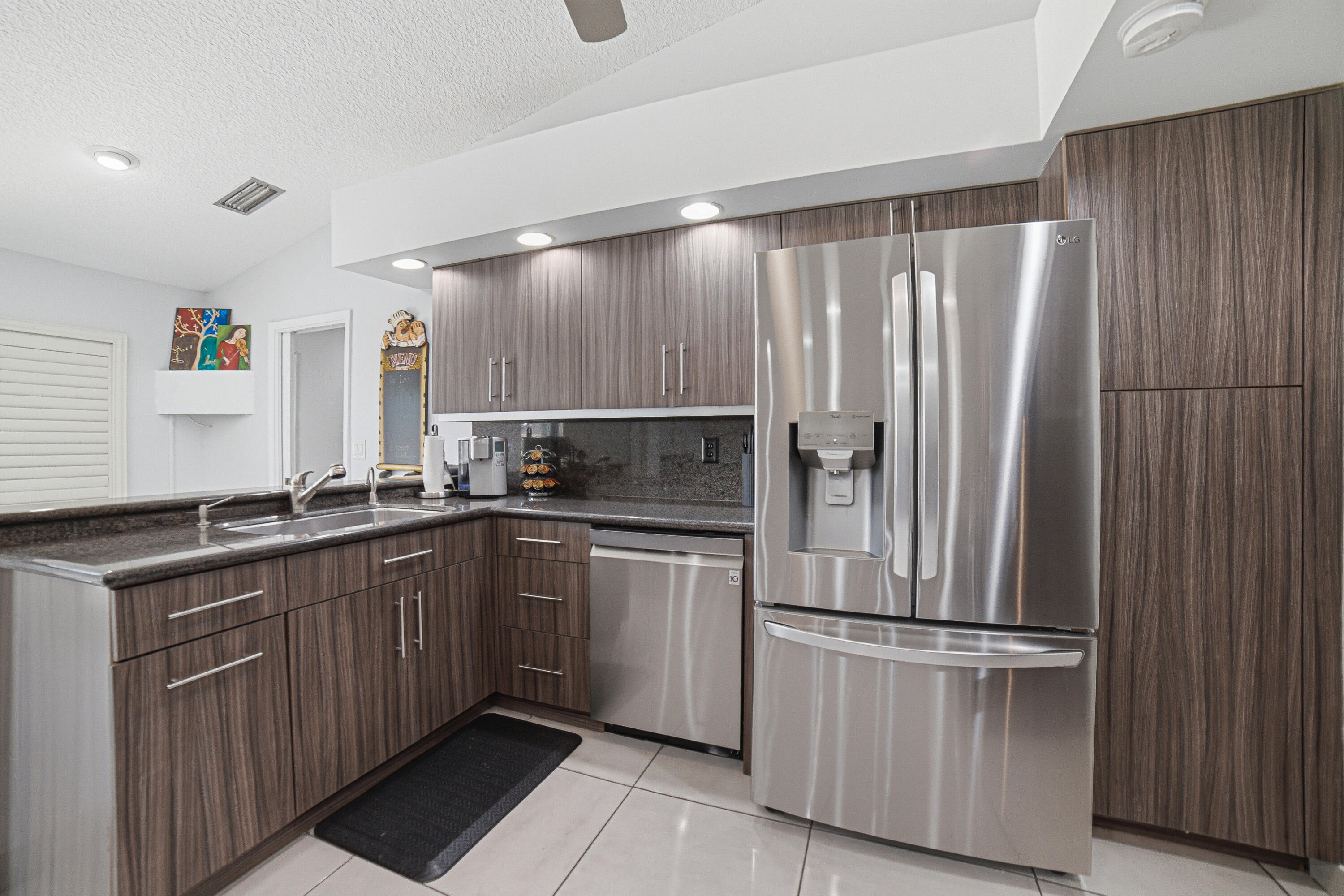 7614 NW 87th, Tamarac FL 33321
