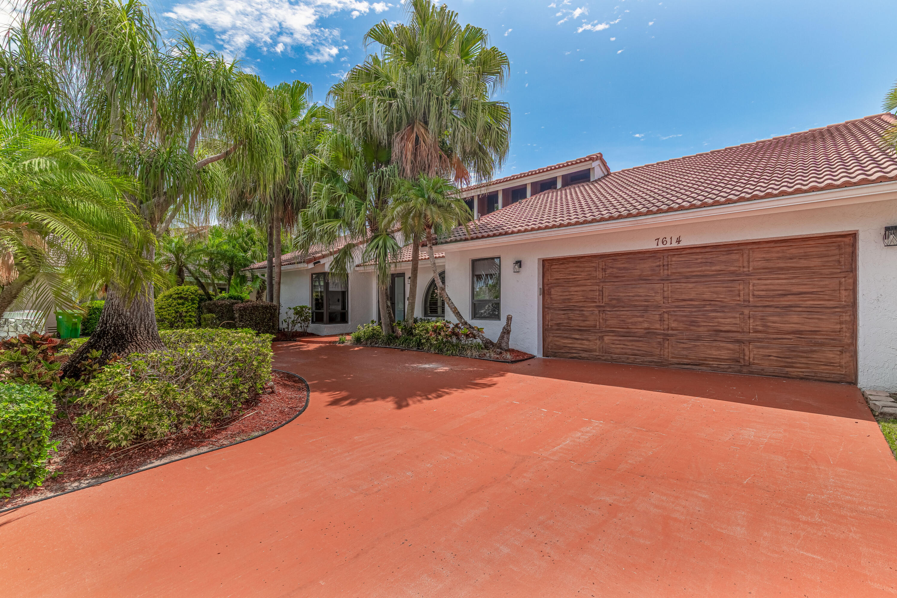 7614 NW 87th, Tamarac FL 33321