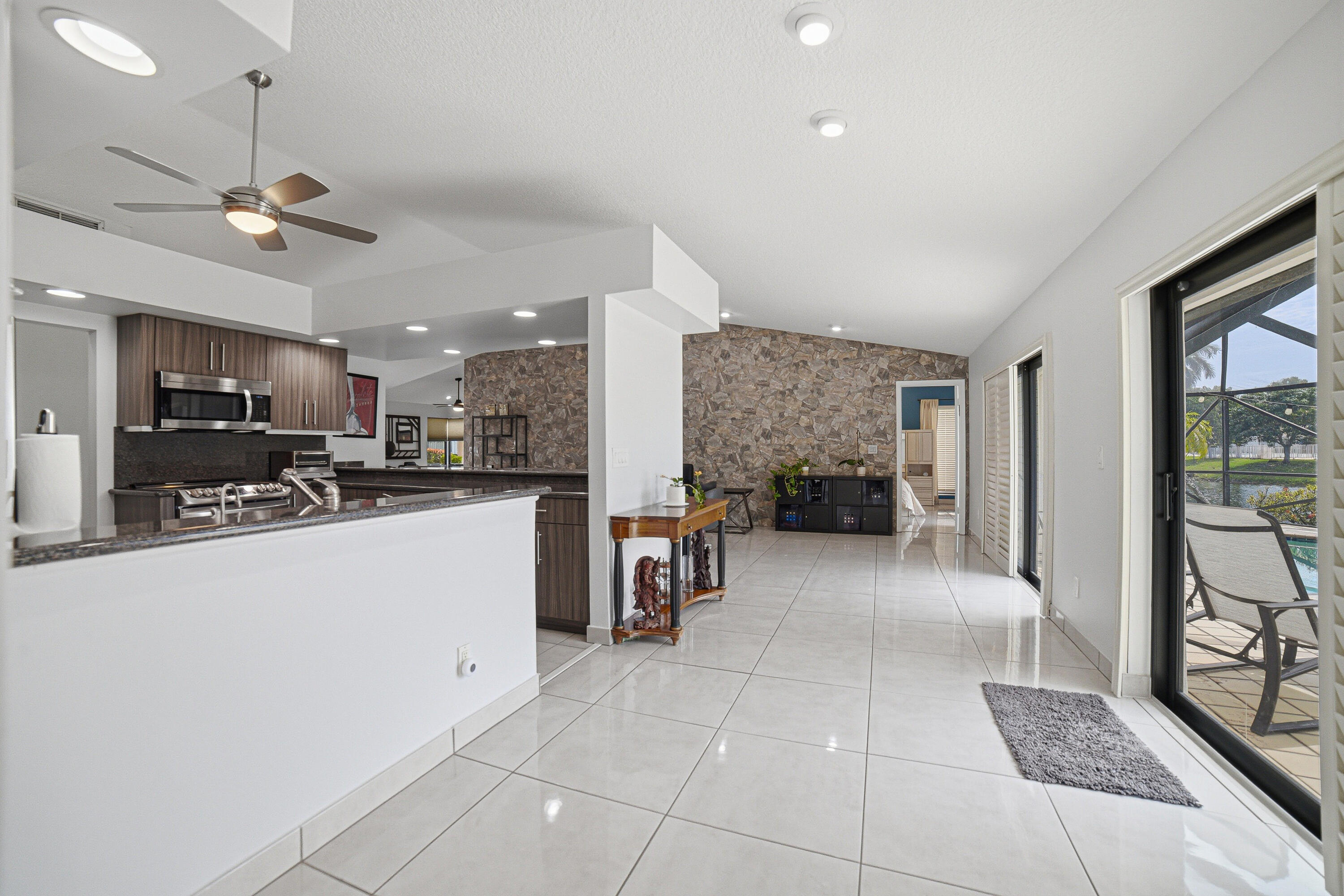 7614 NW 87th, Tamarac FL 33321