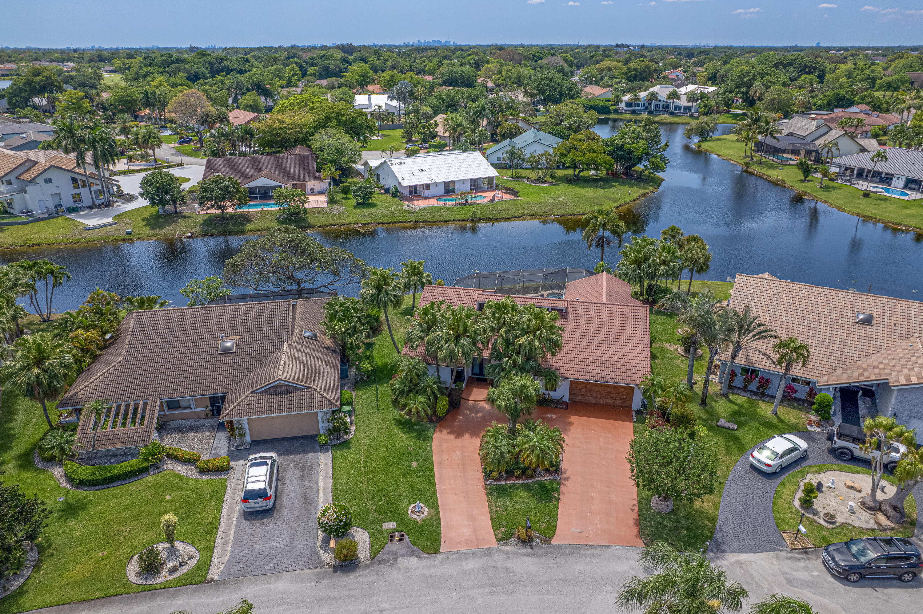 7614 NW 87th, Tamarac FL 33321