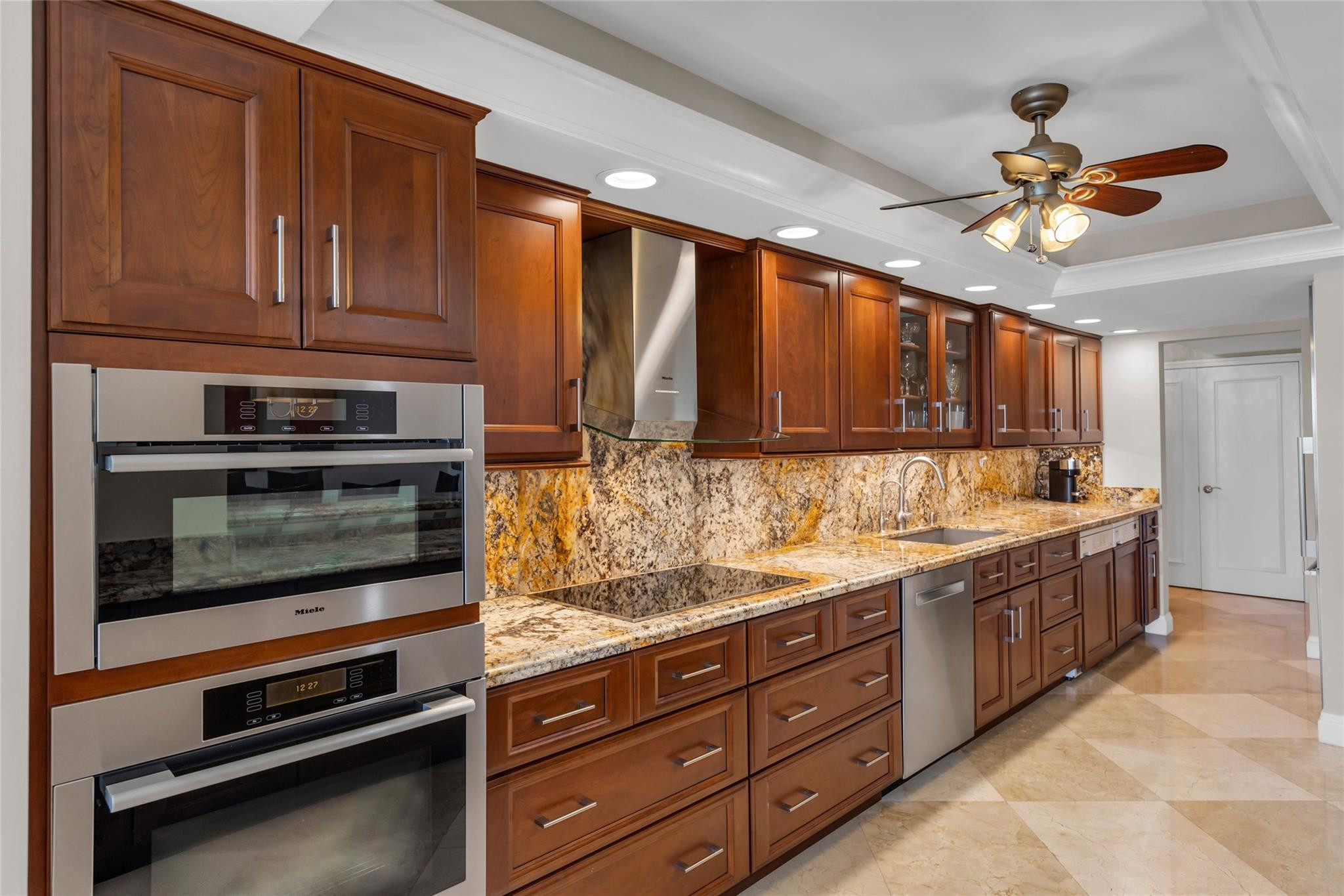 2200 S Ocean #2805, Fort Lauderdale FL 33316