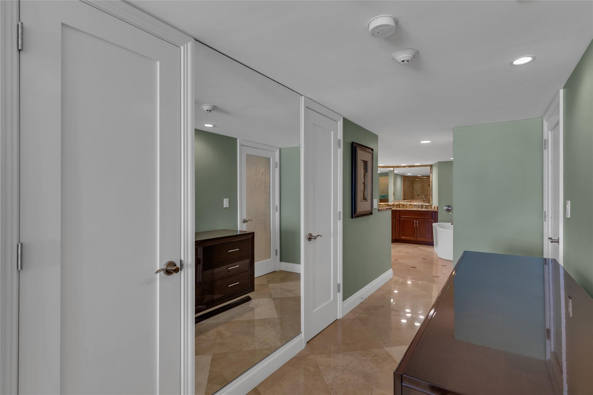 2200 S Ocean #2805, Fort Lauderdale FL 33316