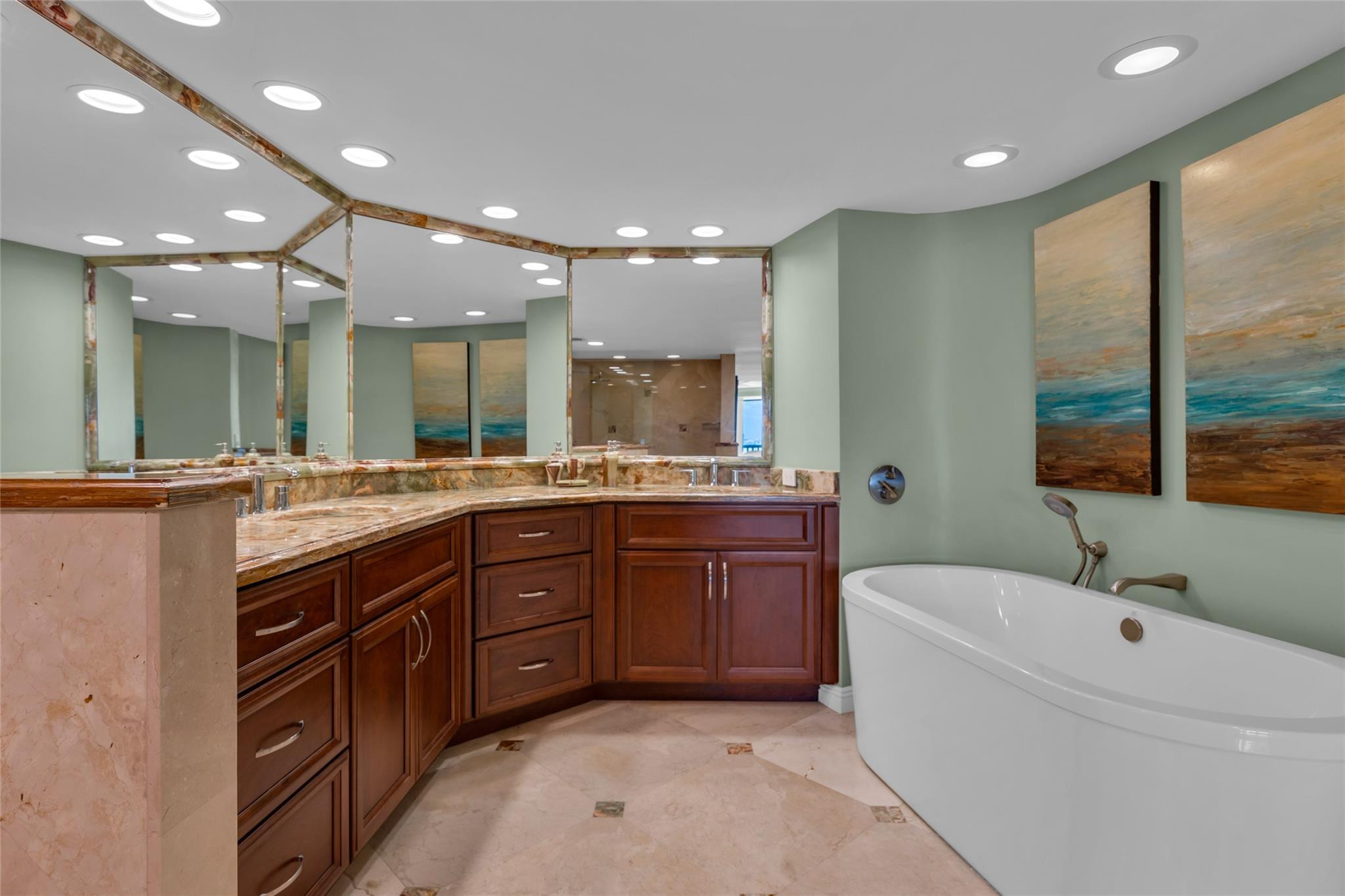 2200 S Ocean #2805, Fort Lauderdale FL 33316