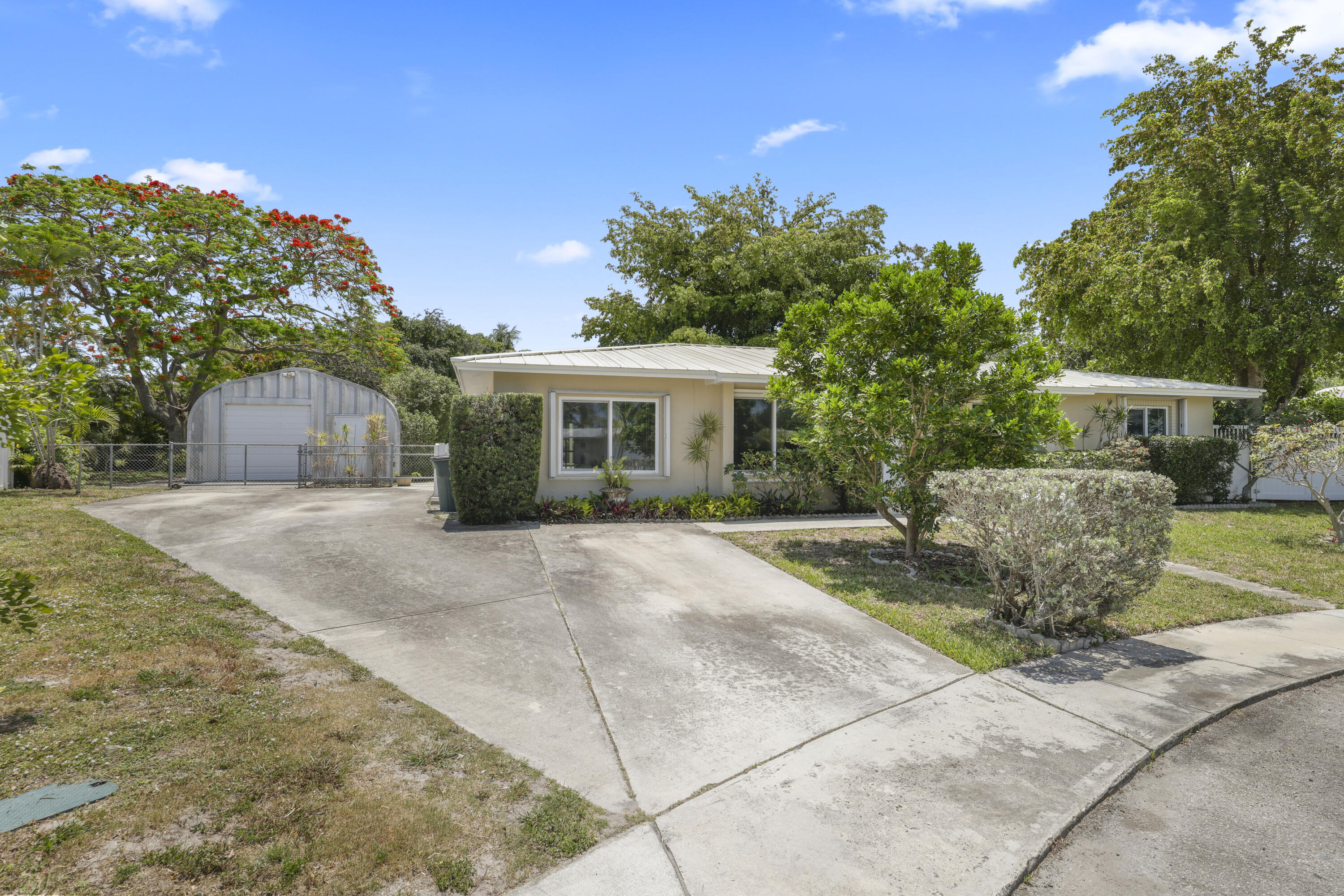 1720 SW 10th, Boca Raton FL 33486