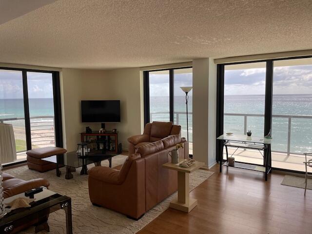 250 S Ocean #3h, Boca Raton FL 33432