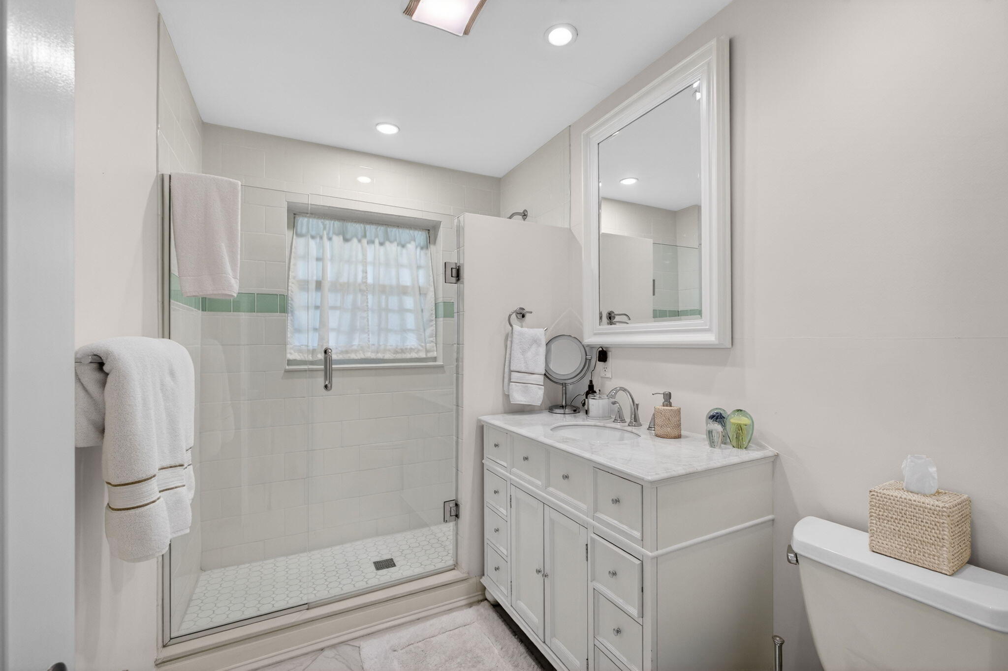 291 Country Club, Tequesta FL 33469