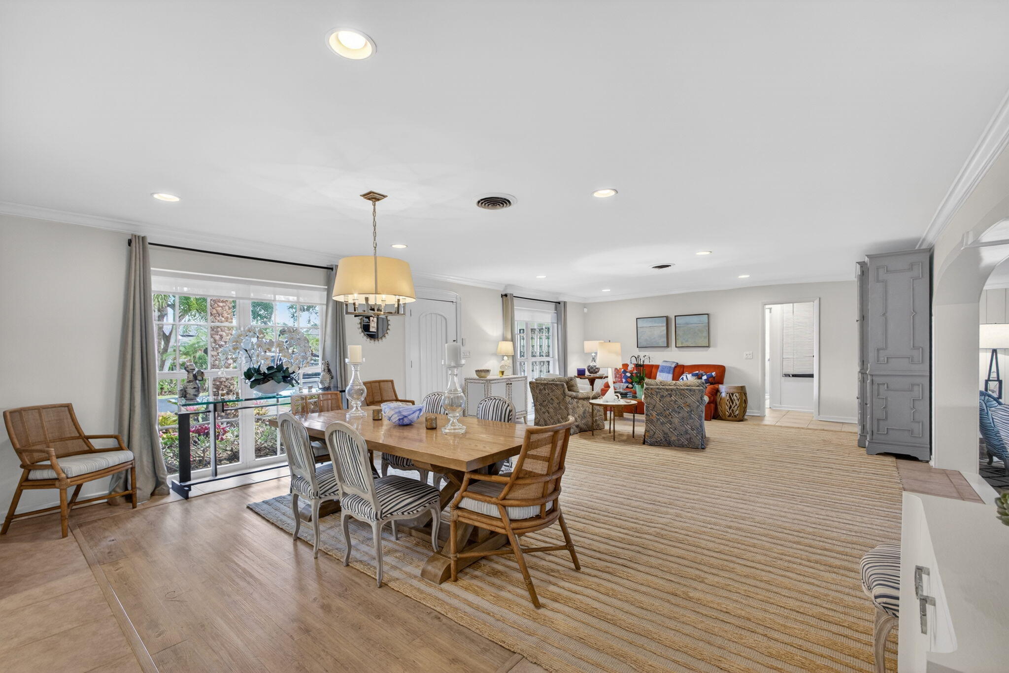 291 Country Club, Tequesta FL 33469