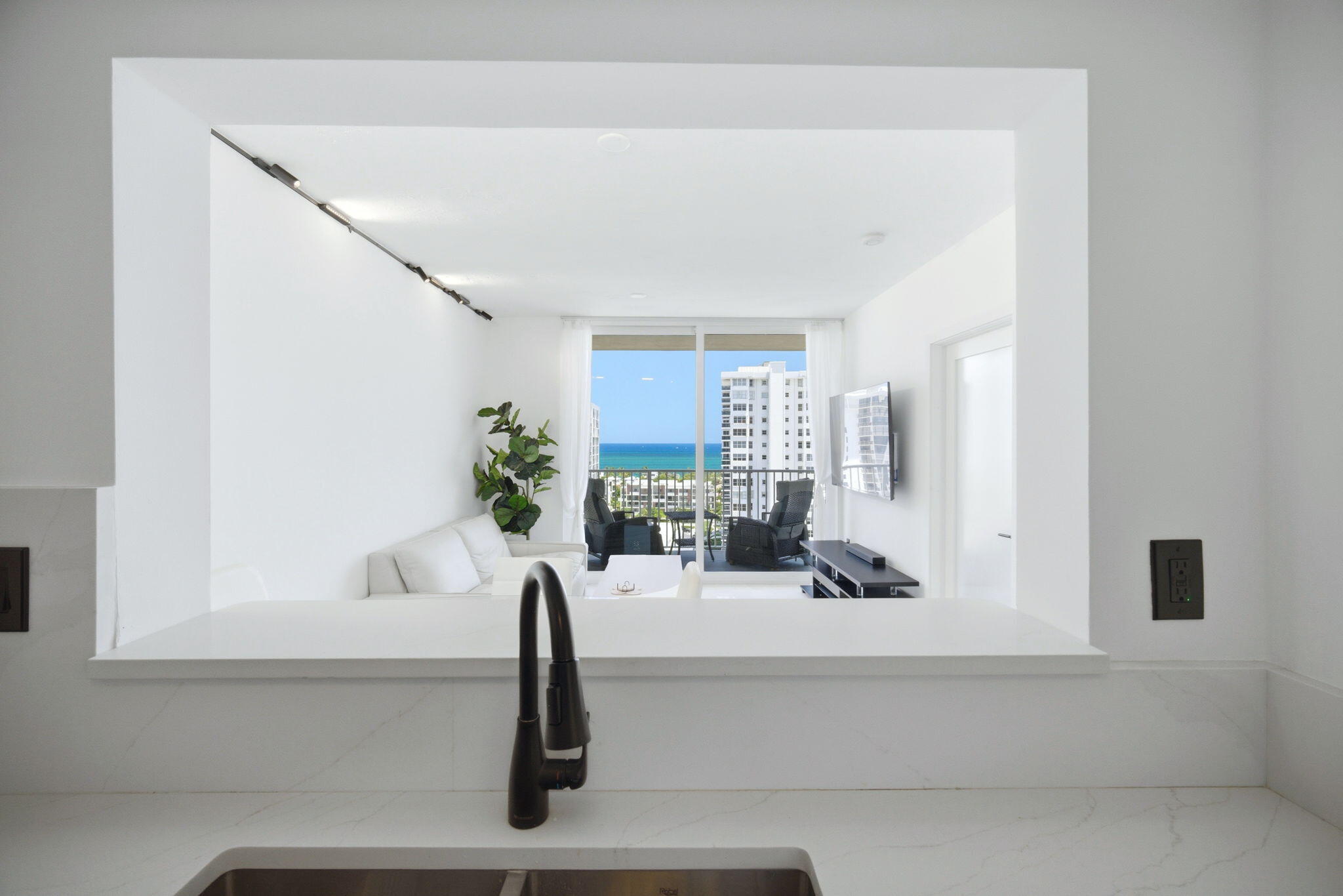 3020 NE 32nd #1407, Fort Lauderdale FL 33308