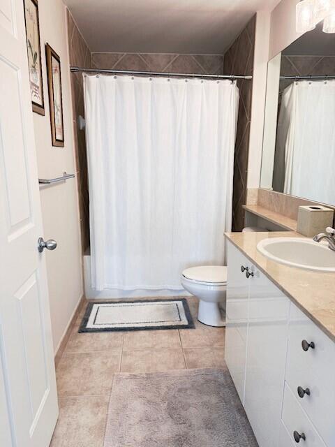 625 Casa Loma #Lower Penthouse 9  Unit 1, Boynton Beach FL 33435