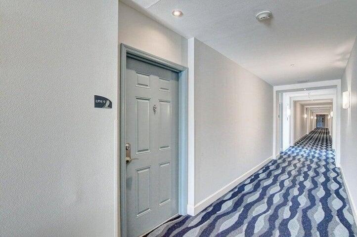 625 Casa Loma #Lower Penthouse 9  Unit 1, Boynton Beach FL 33435