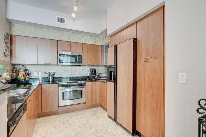 625 Casa Loma #Lower Penthouse 9  Unit 1, Boynton Beach FL 33435