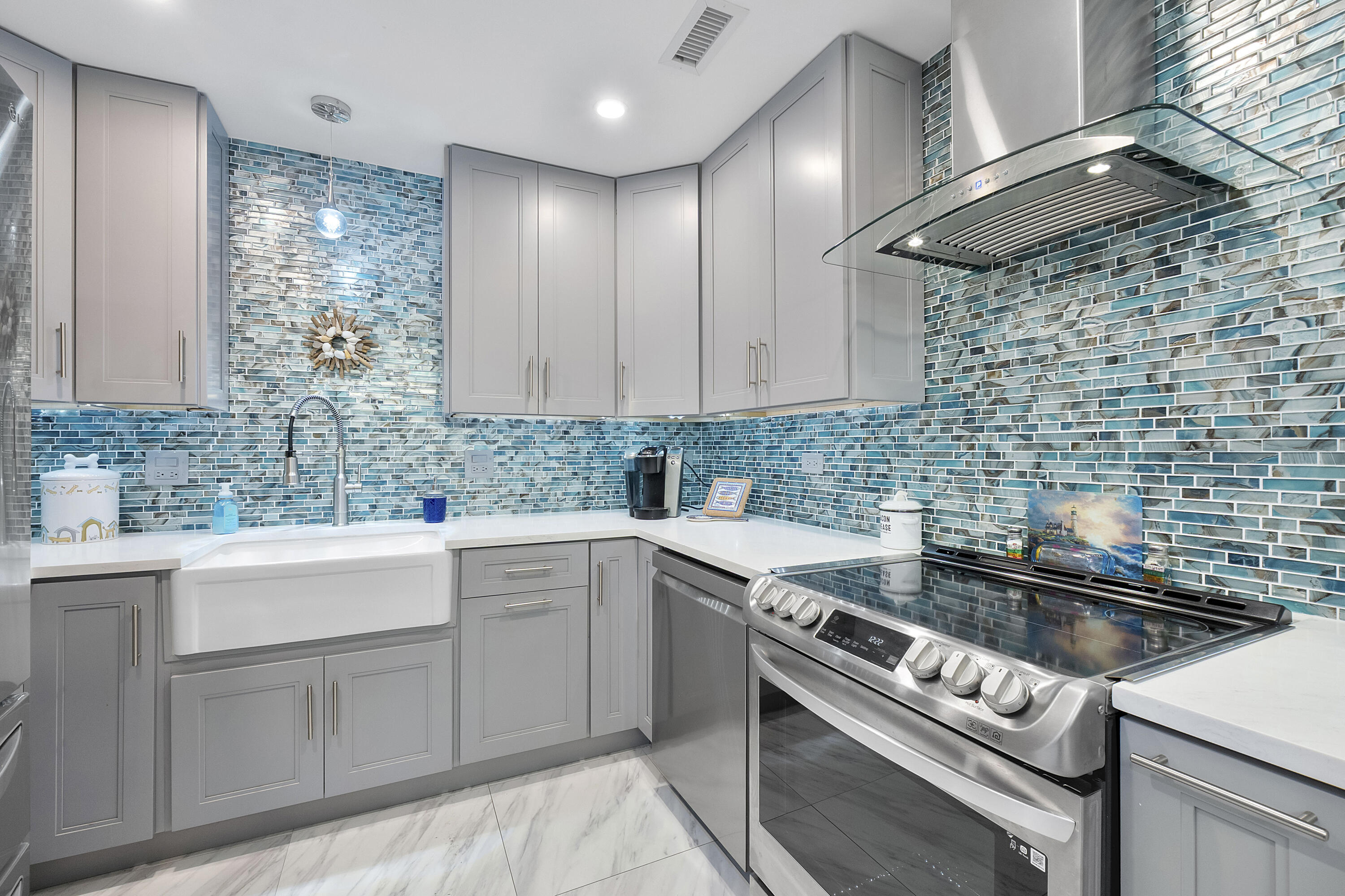 6517 Bay Club #4, Fort Lauderdale FL 33308