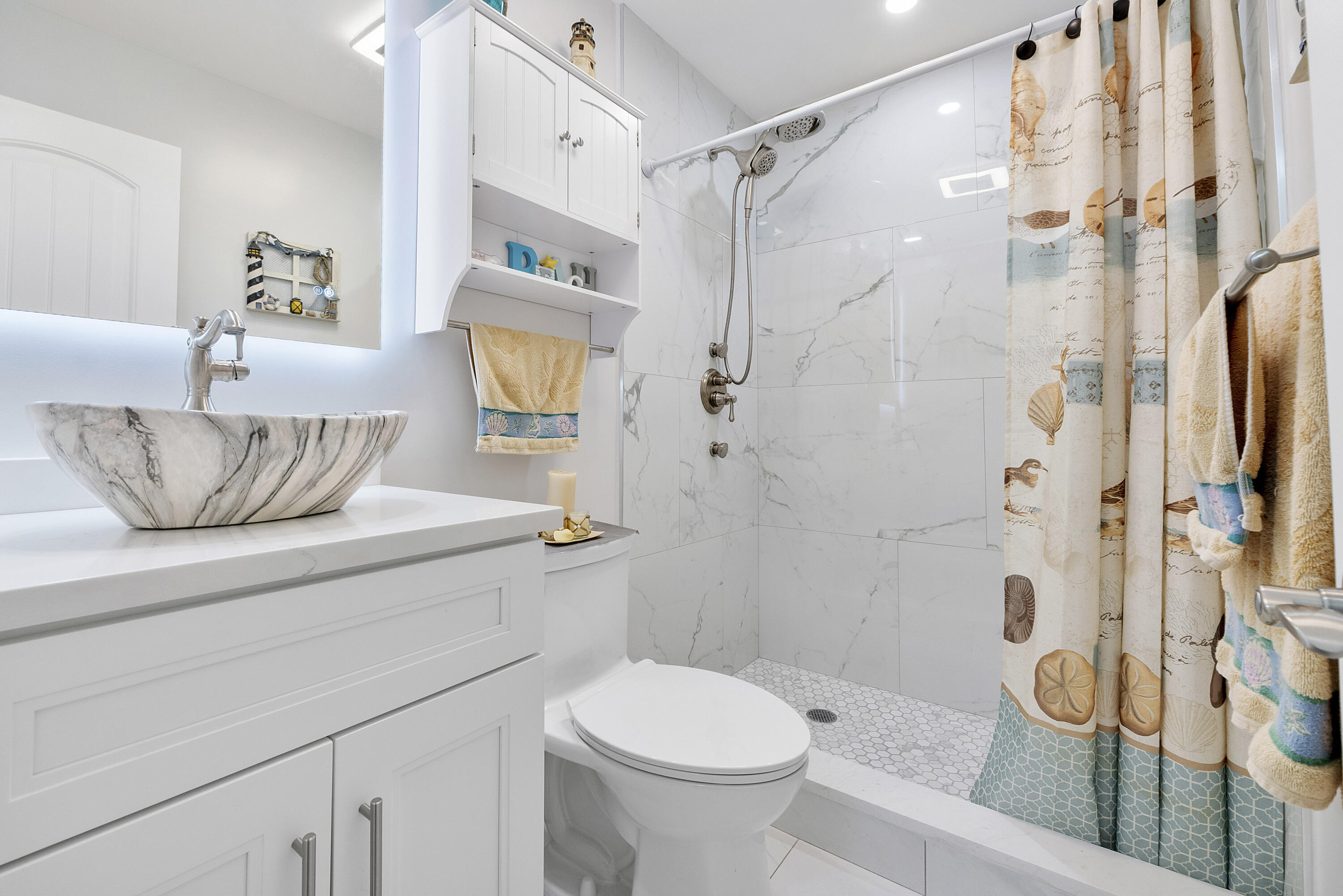 6517 Bay Club #4, Fort Lauderdale FL 33308