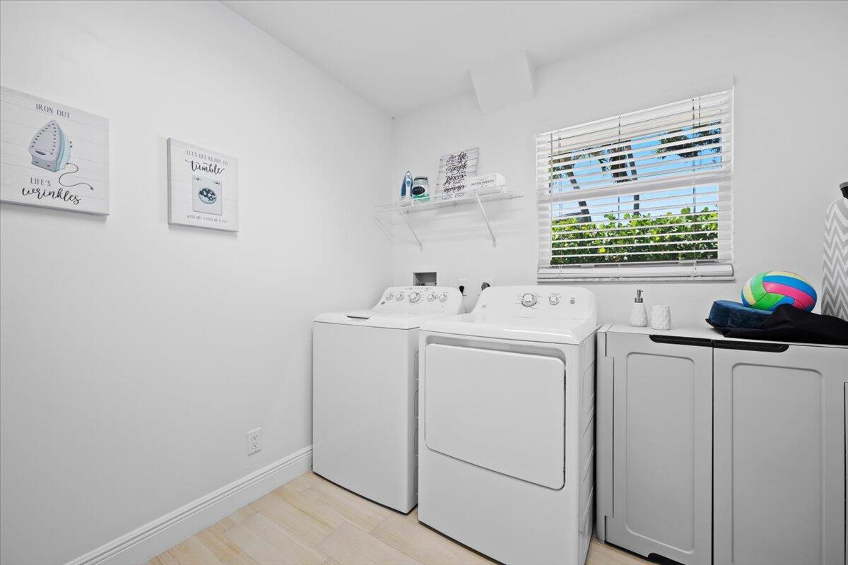 6075 Francis, Jupiter FL 33458